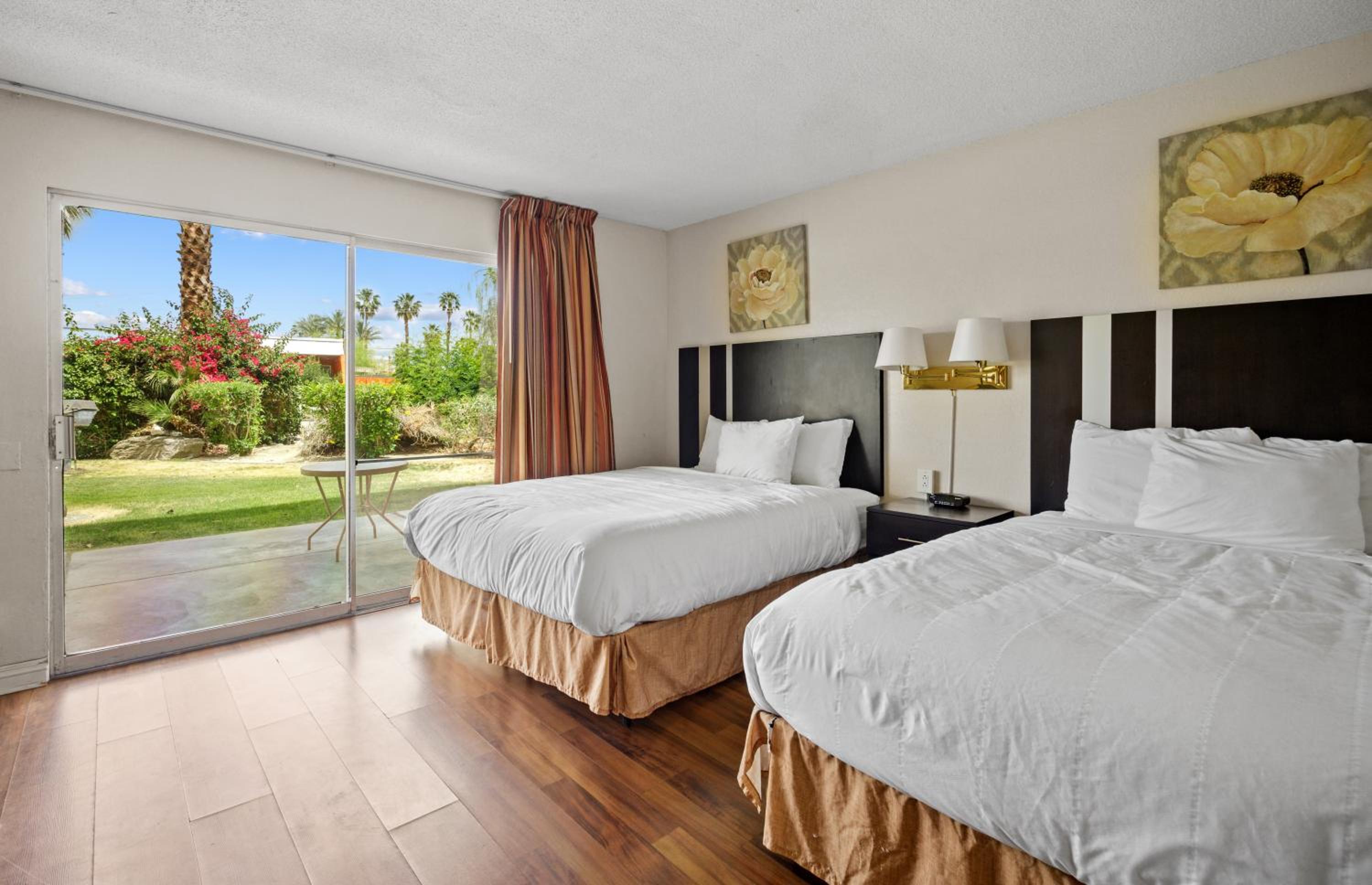 Palm Springs Vacations - Sol Springs Inn - Property Image 12