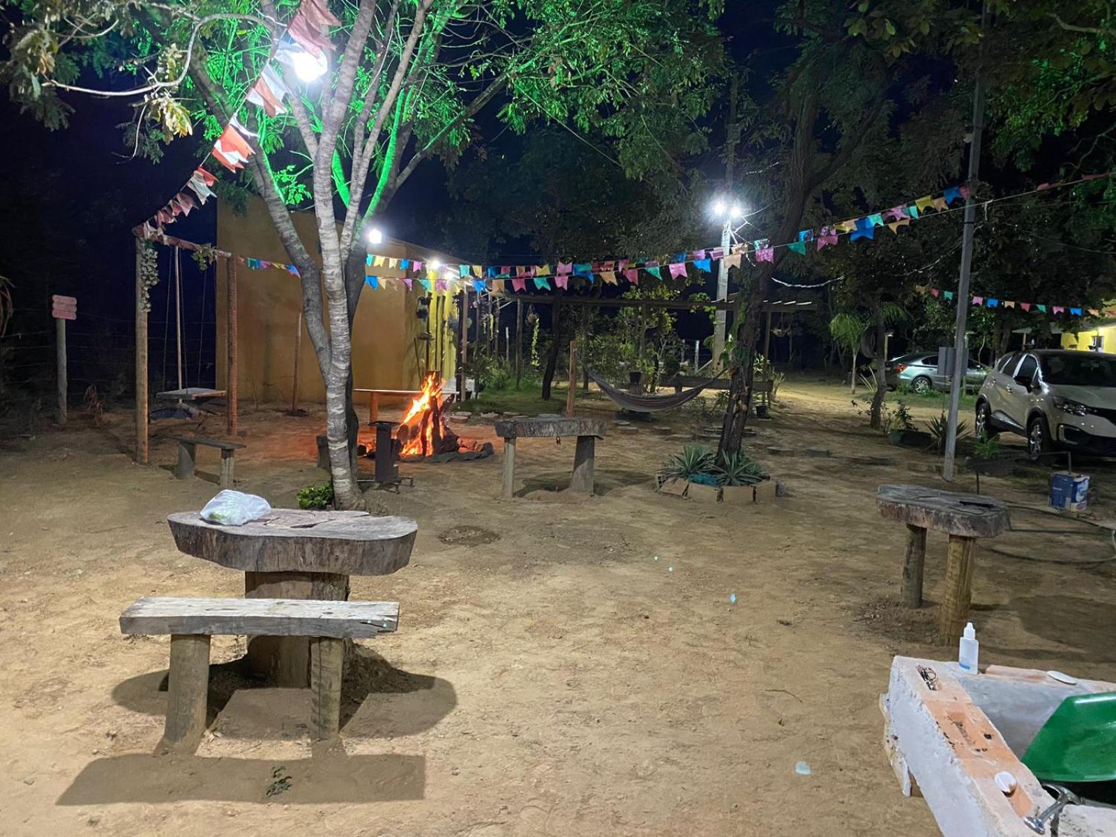 Pousada Sitio do Terrão a 500 metros da BR 040 e a 10 minutos da Prainha