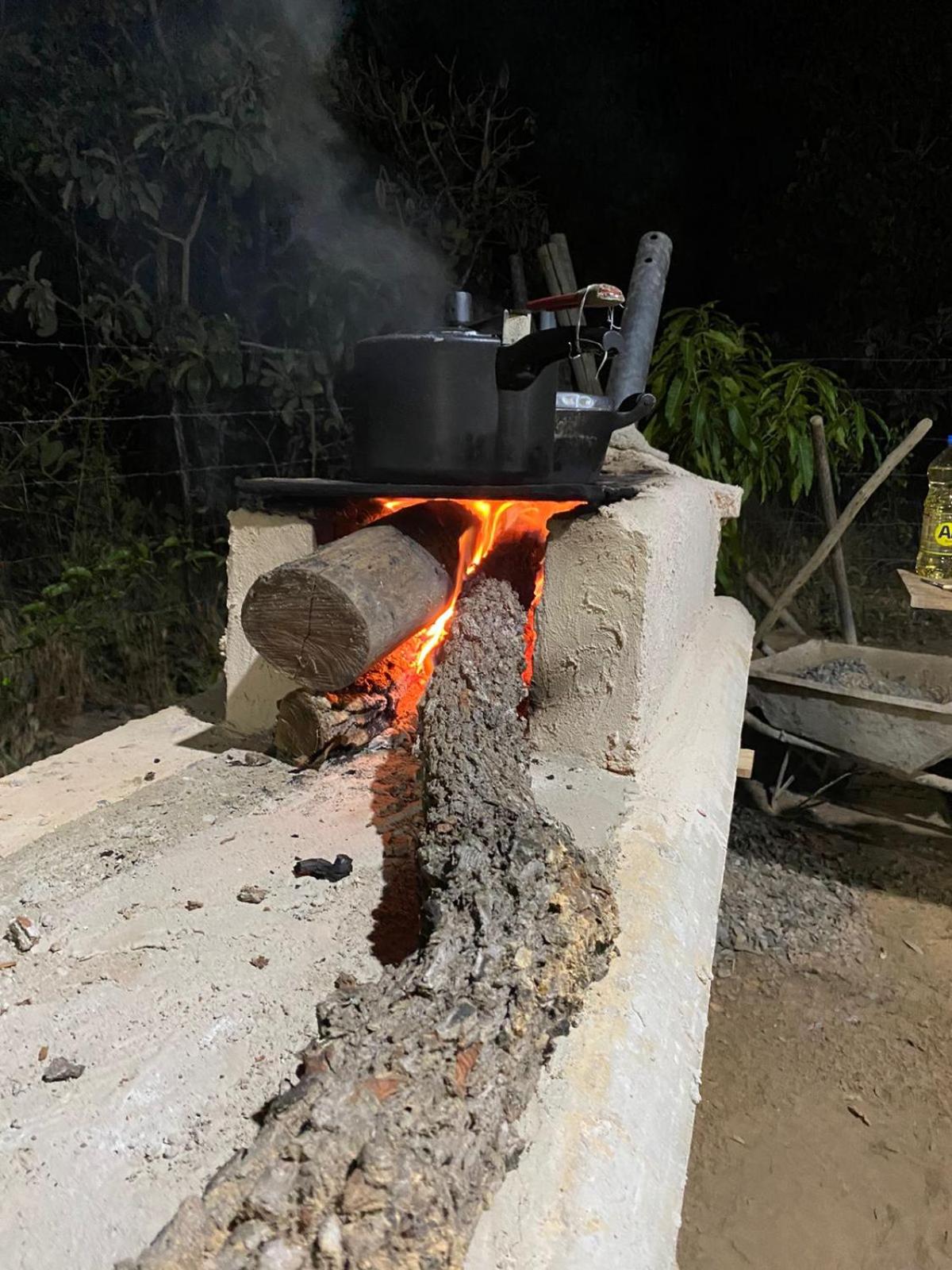 Pousada Sitio do Terrão a 500 metros da BR 040 e a 10 minutos da Prainha