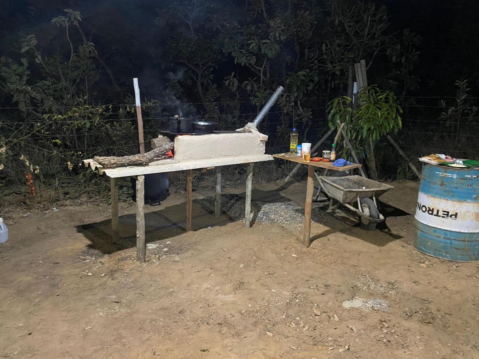 Pousada Sitio do Terrão a 500 metros da BR 040 e a 10 minutos da Prainha