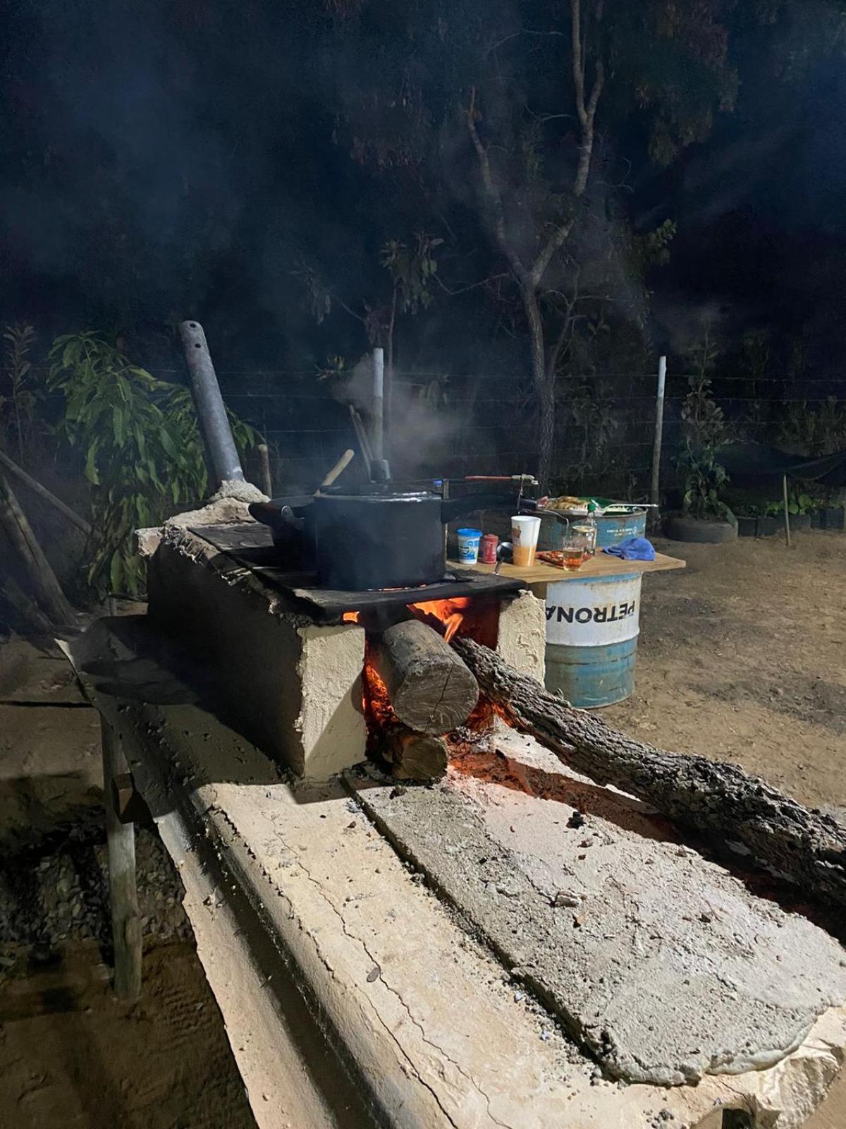 Pousada Sitio do Terrão a 500 metros da BR 040 e a 10 minutos da Prainha