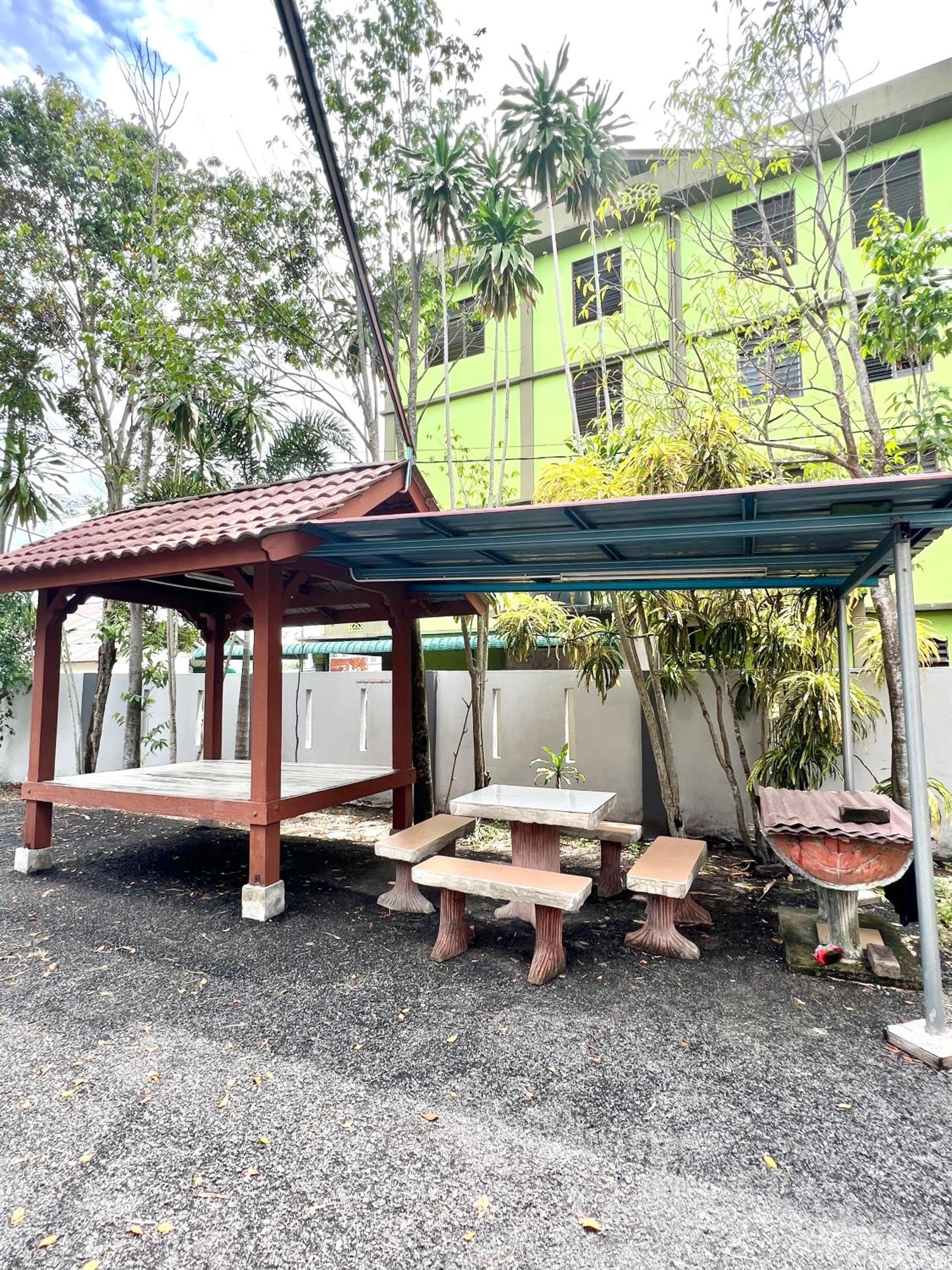 Teratai Homestay Batu Buruk photo 7