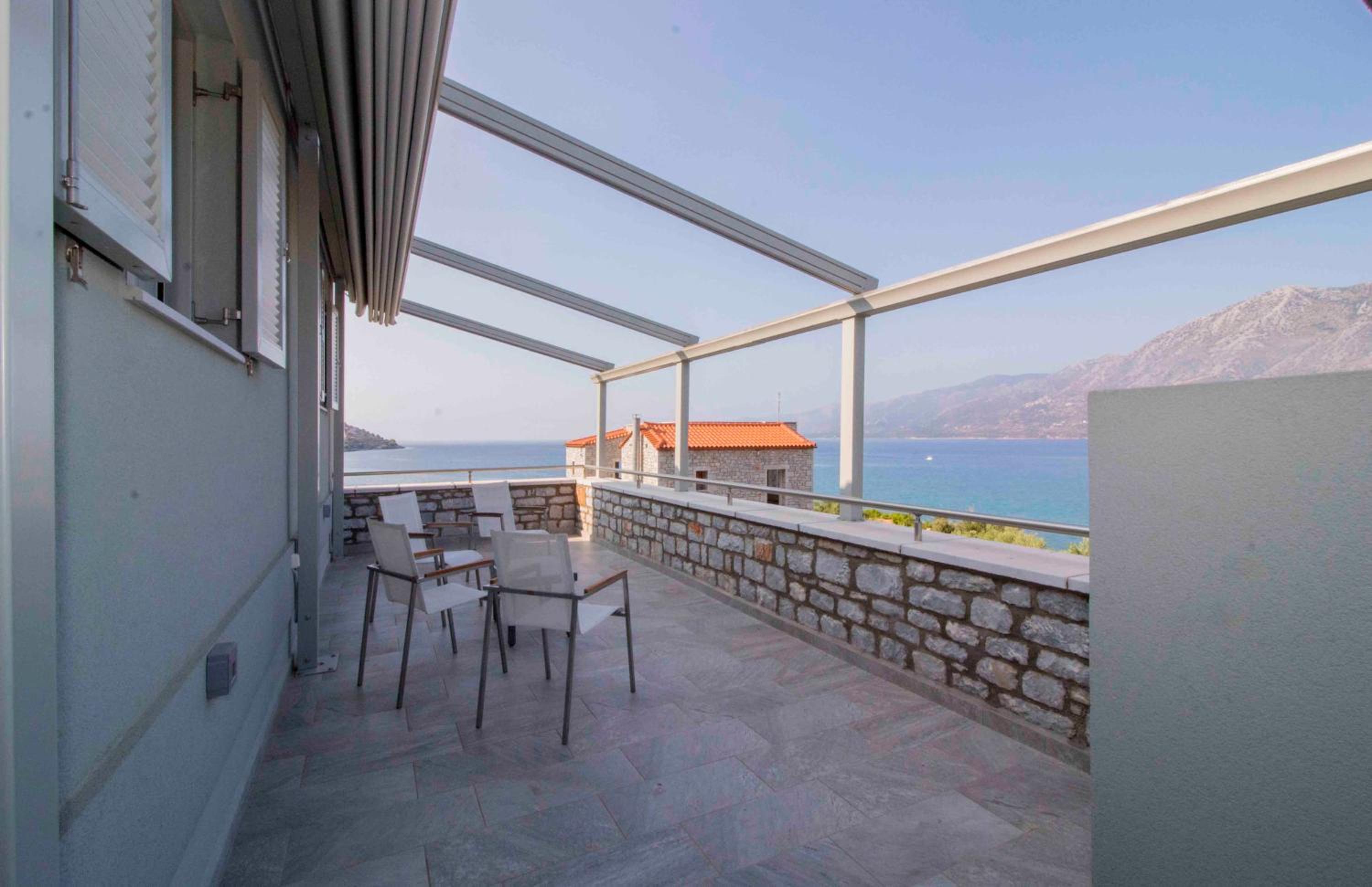 Laconian Collection Kotronas Residence