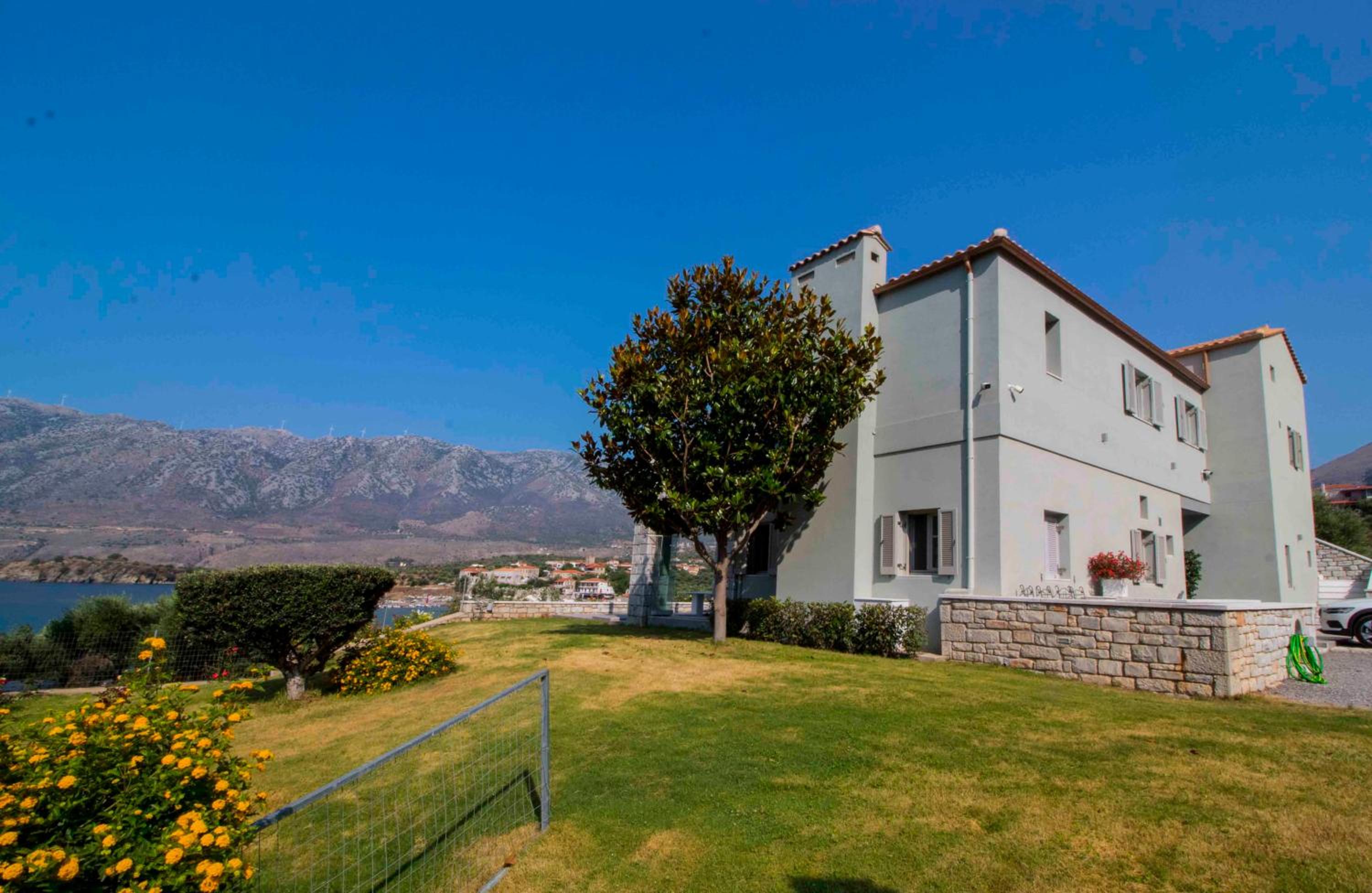 Laconian Collection Kotronas Residence