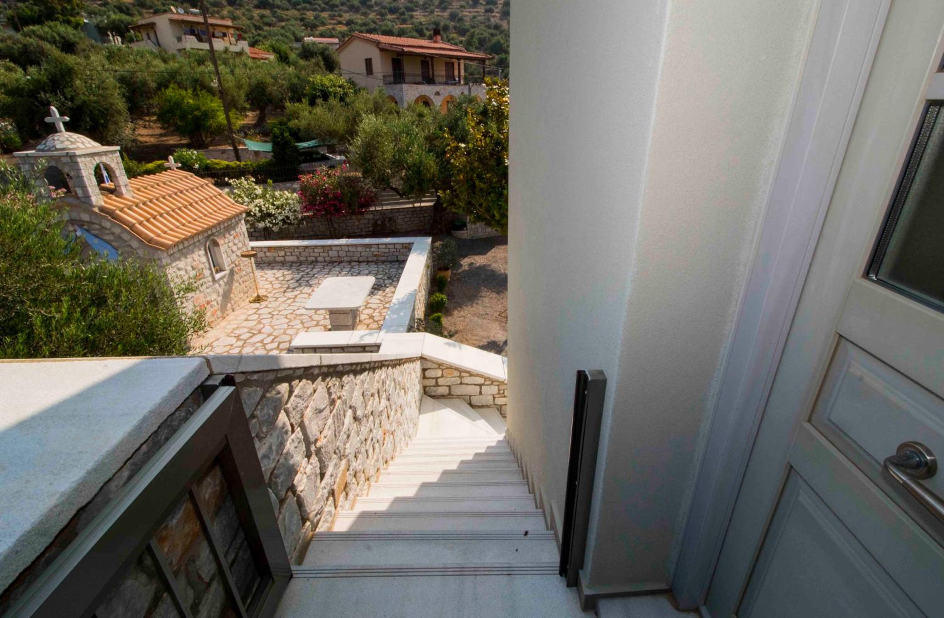 Laconian Collection Kotronas Residence