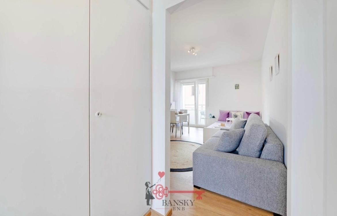 Violet Suite 5 Lugano City for 3 Guest -By EasyLife Swiss