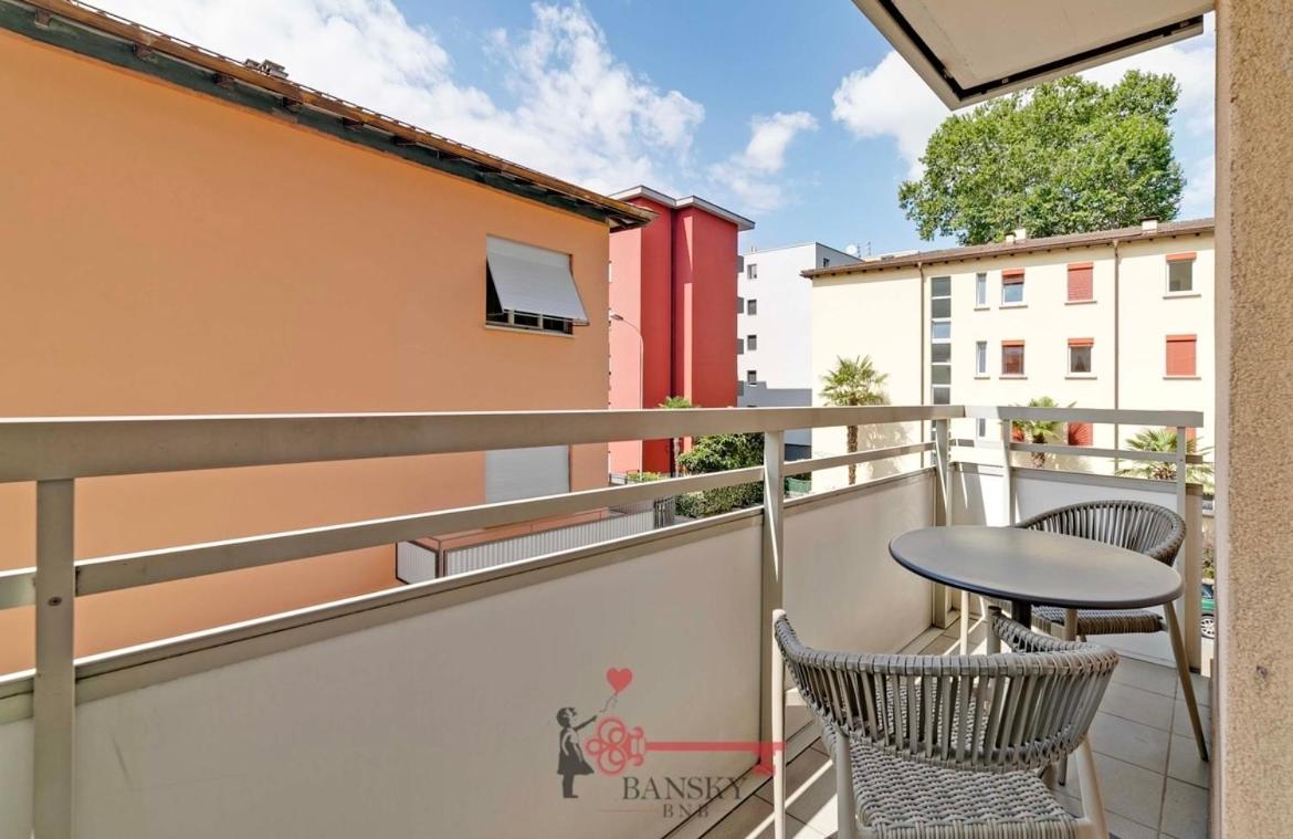 Violet Suite 5 Lugano City for 3 Guest -By EasyLife Swiss
