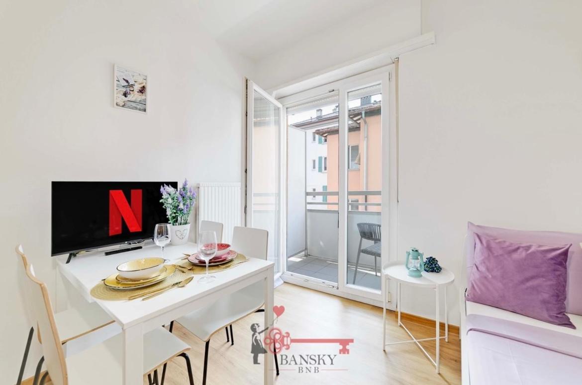 Violet Suite 5 Lugano City for 3 Guest -By EasyLife Swiss
