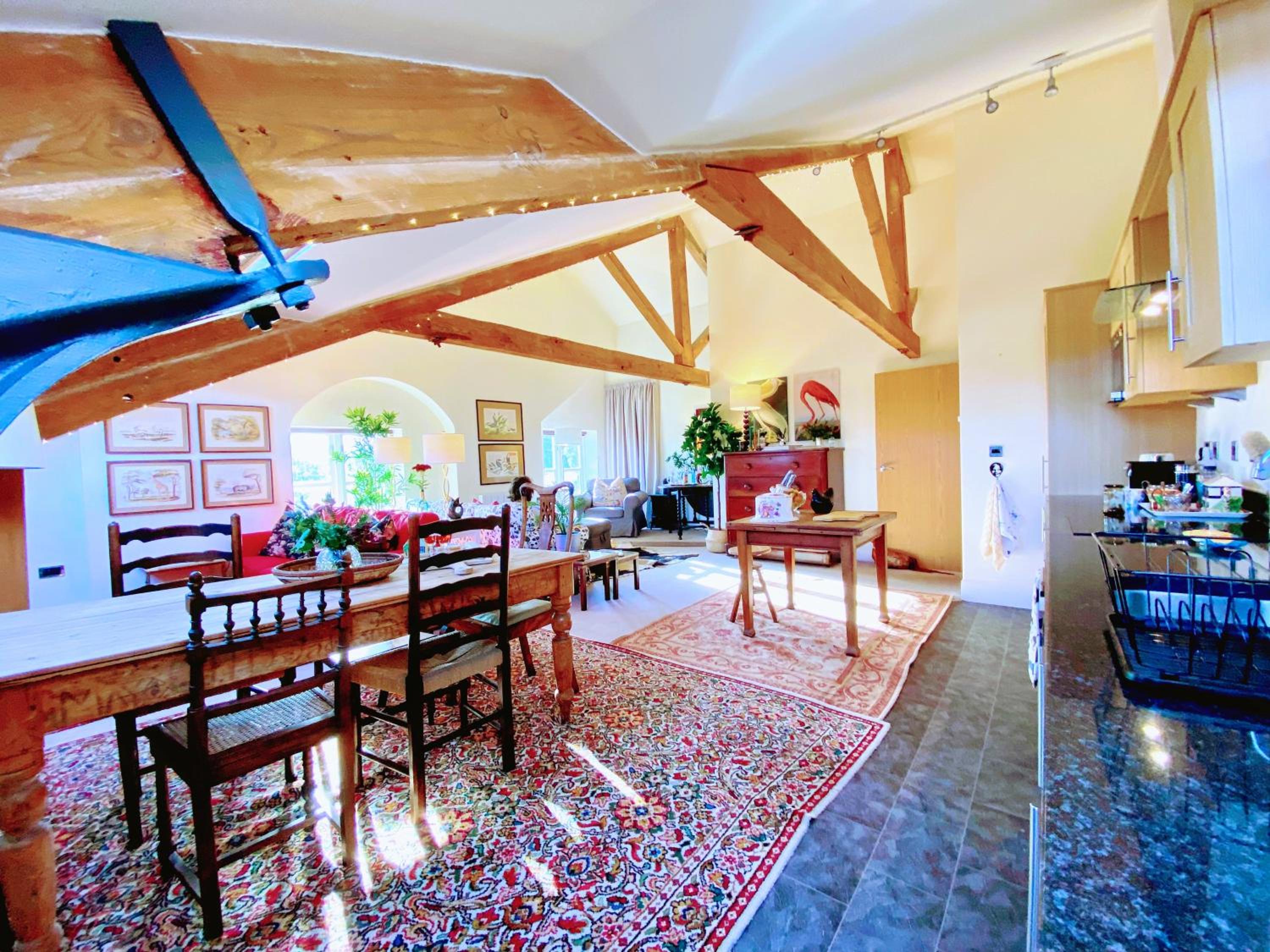 Spacious Luxury Apartment