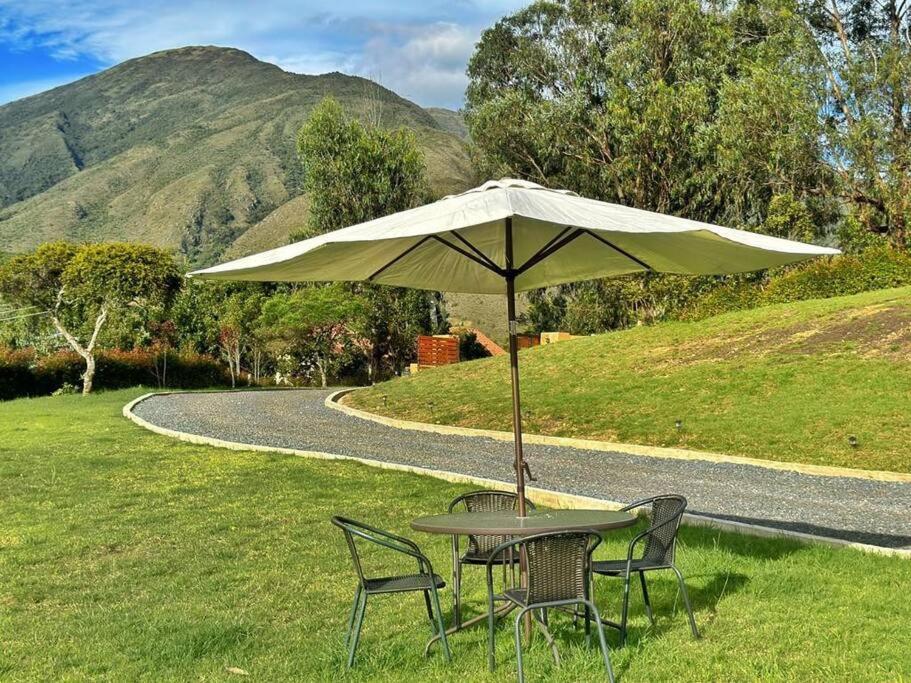 Casa Araní - Vista espectacular y mucho jardín