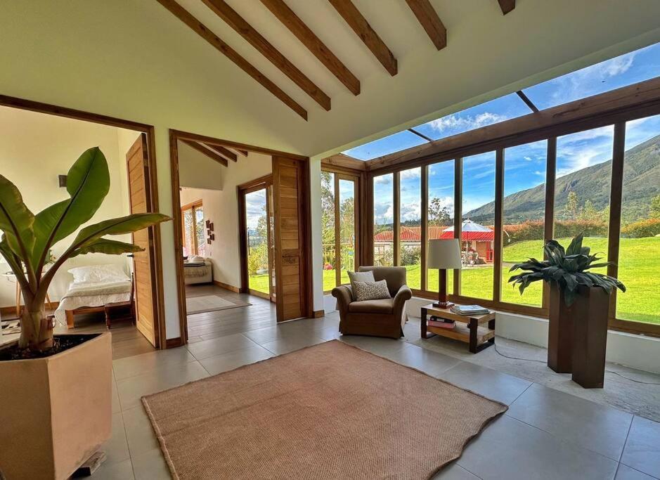 Casa Araní - Vista espectacular y mucho jardín
