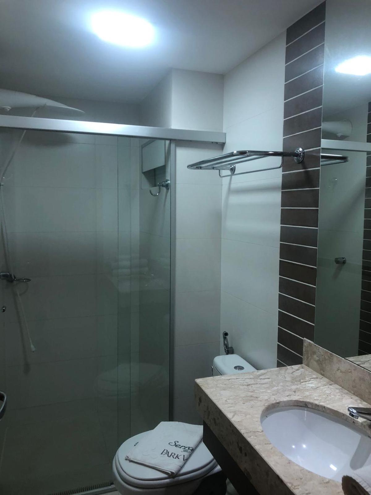 Flat Park Veredas- Vista Piscinas - Acesso ao Rio - 11 Piscinas - Próximo ao Hot Park - A5