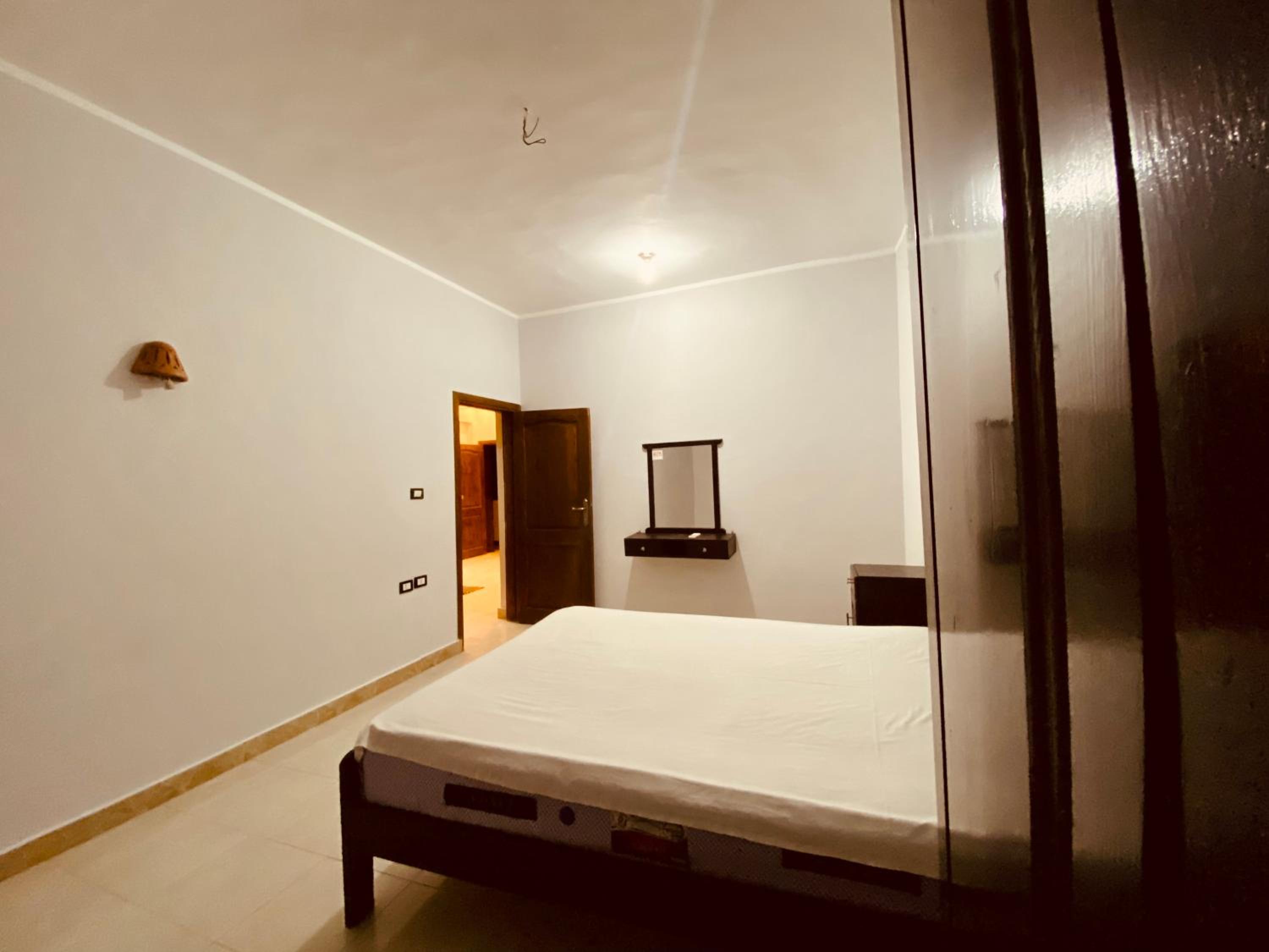Sun set apartment