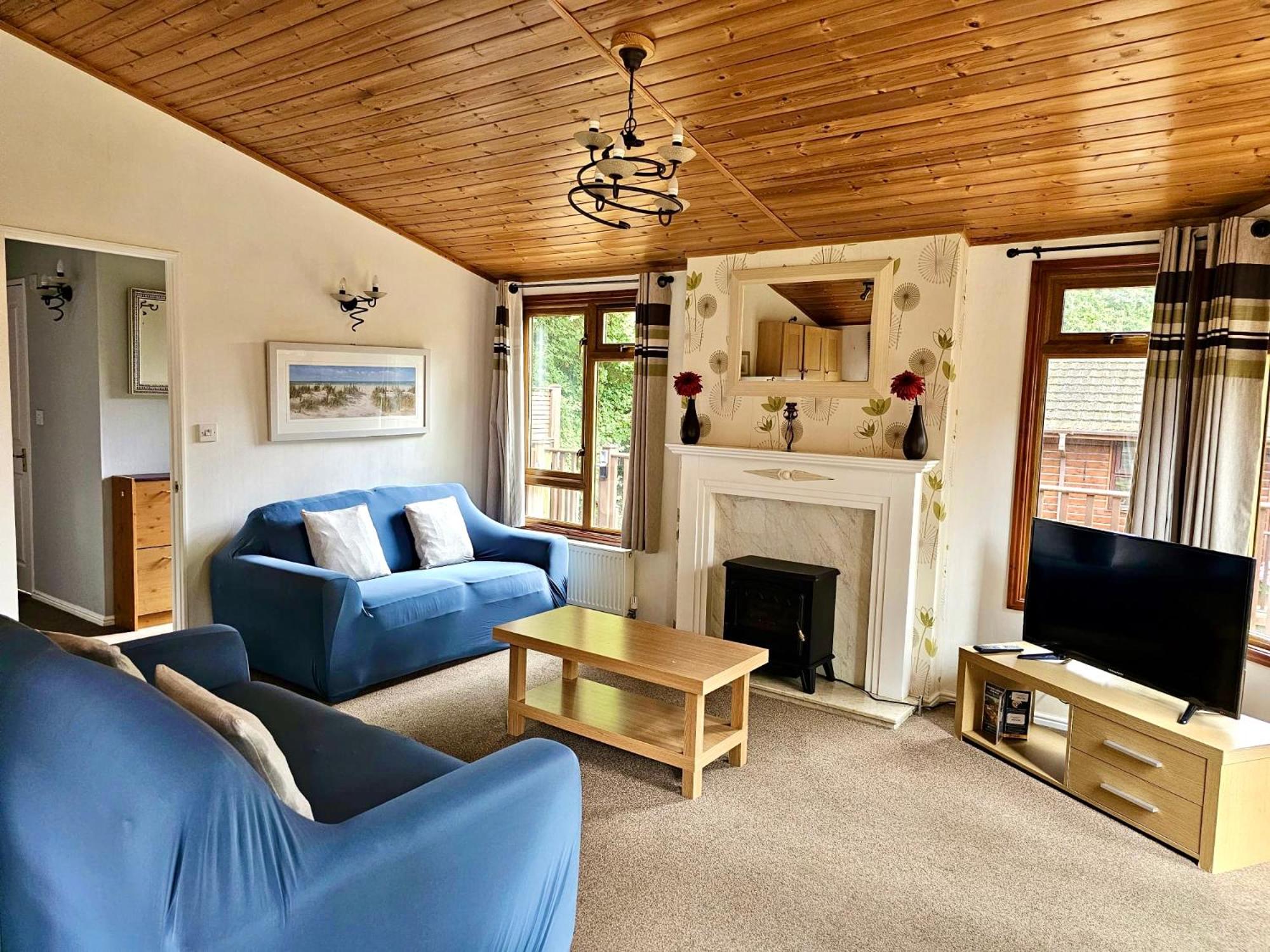 Rustic Fawn Lodge - Finlake Spa Reaort - Devon Holiday view 5