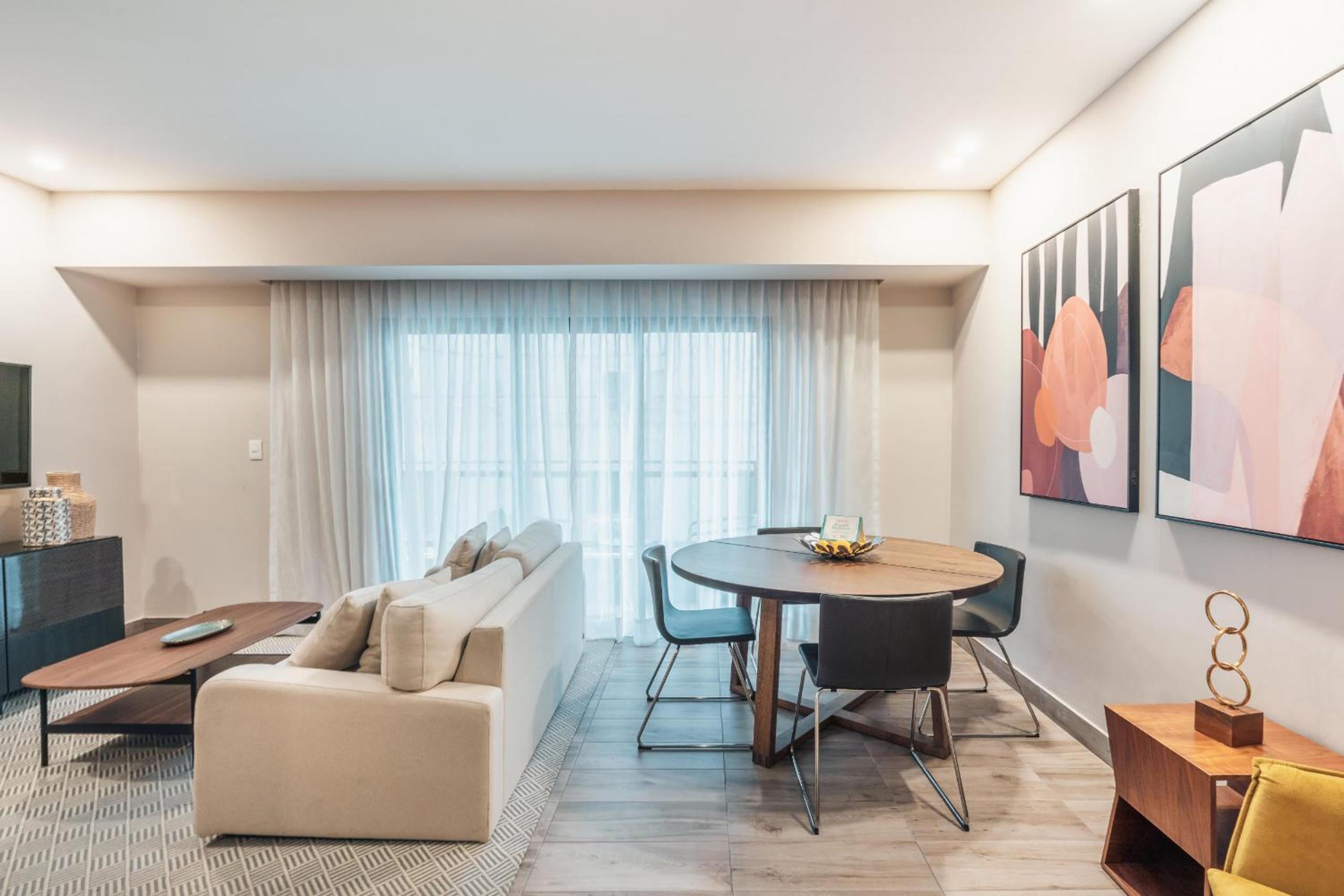 Santo Domingo Oasis Modern Apartment with Gym