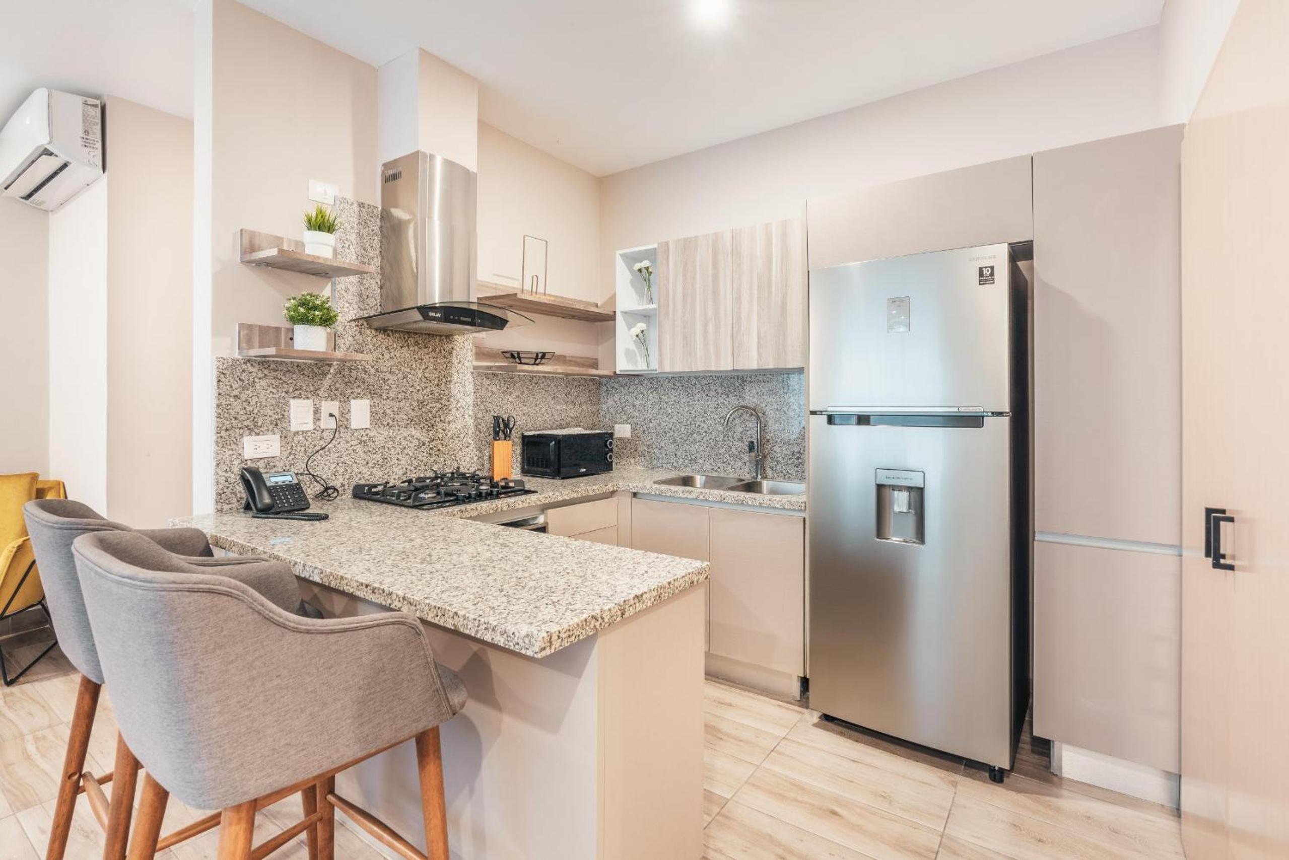 Santo Domingo Oasis Modern Apartment with Gym