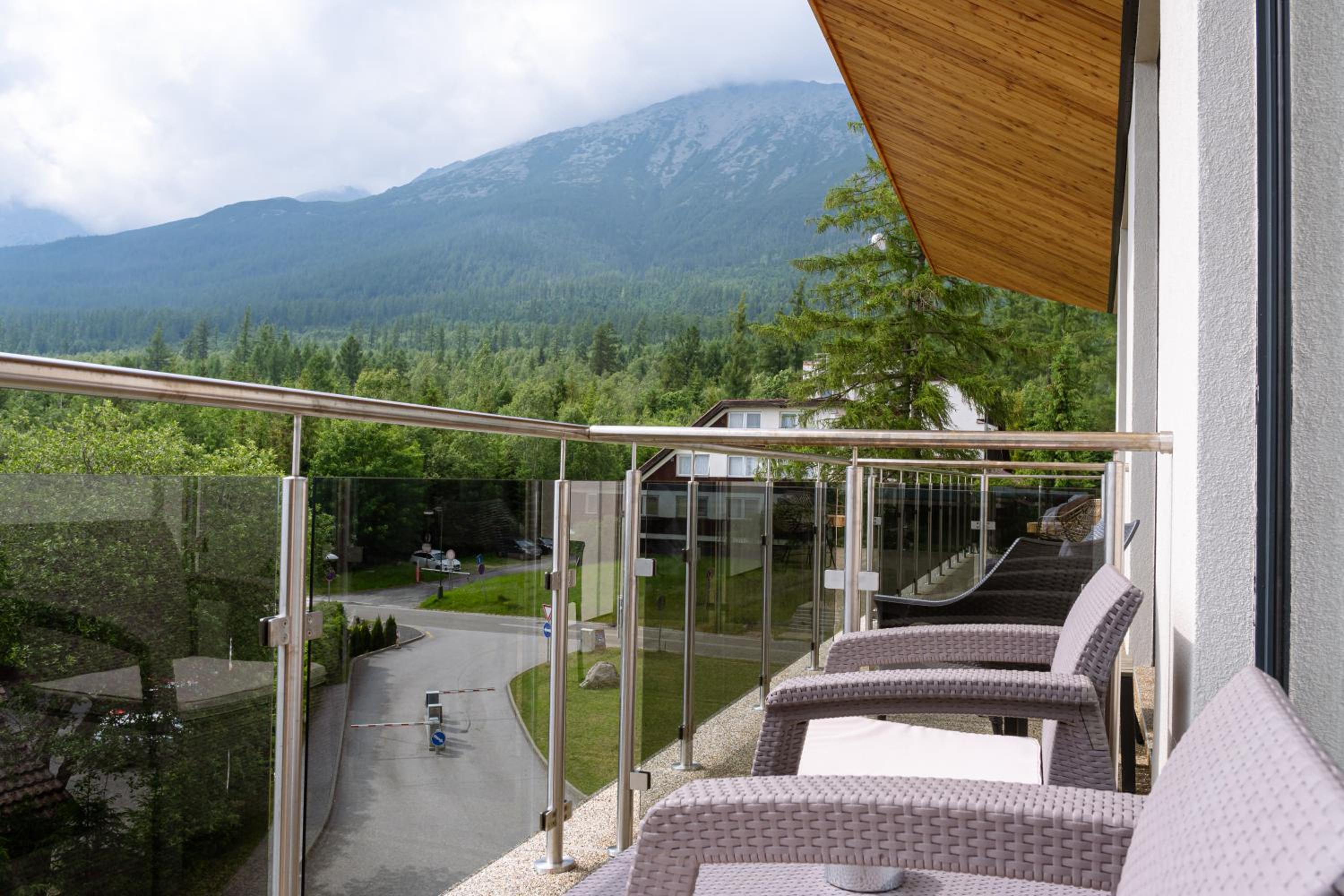 LUXURY Apartments Hrebienok C411 view 3