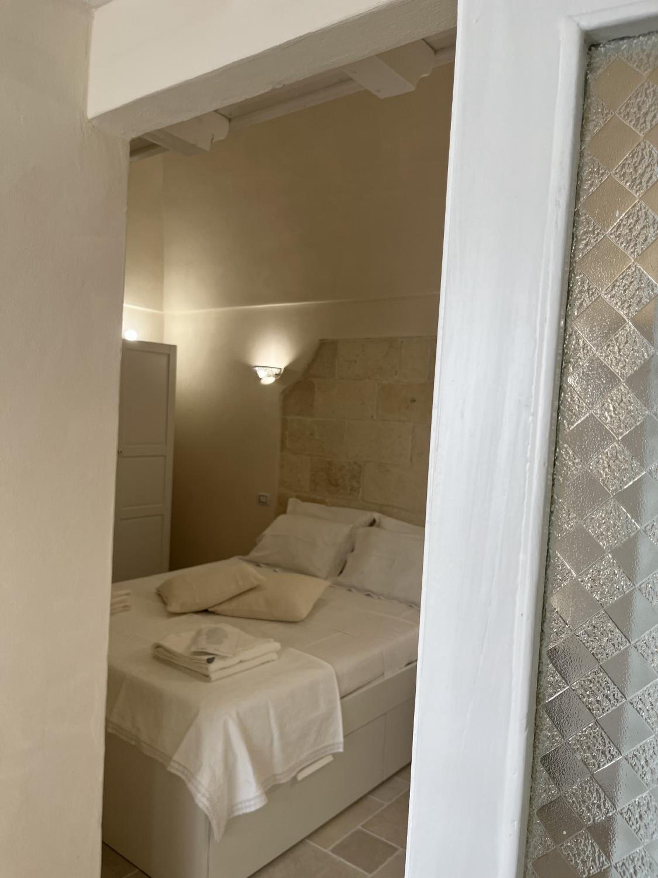 Antoniette-DimorePugliesi photo 3