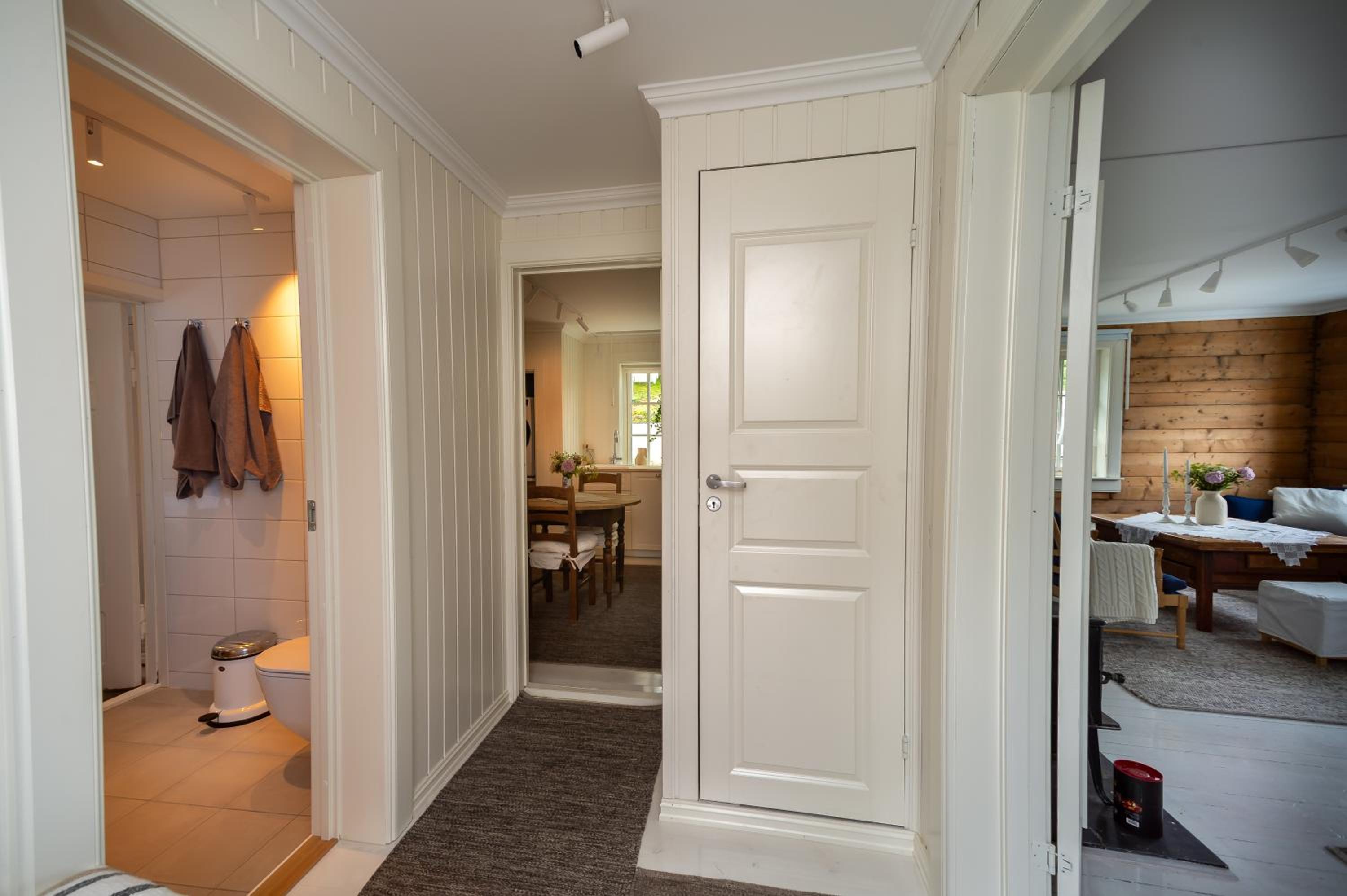 Vakker leilighet - stor parkeringsplass 10min fra Bergen view 2