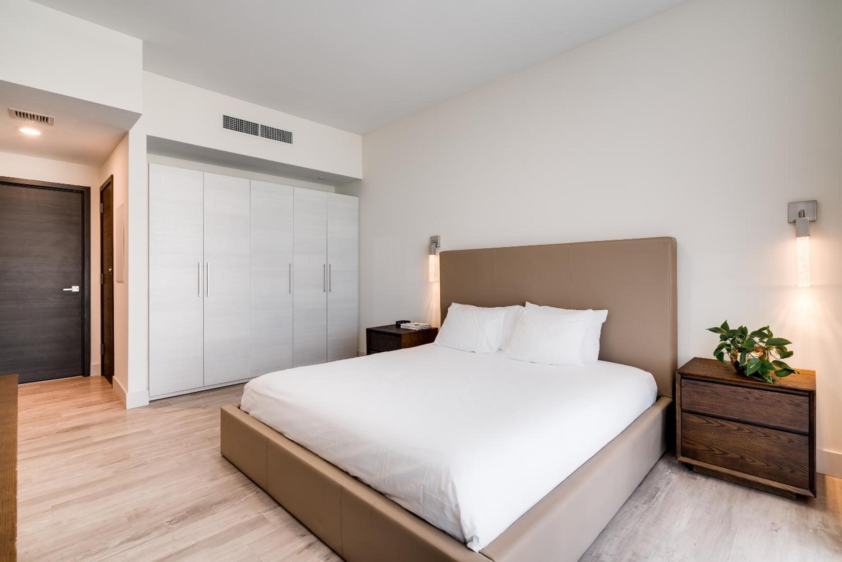 Costa Hollywood Beach Resort - An All Suite Hotel