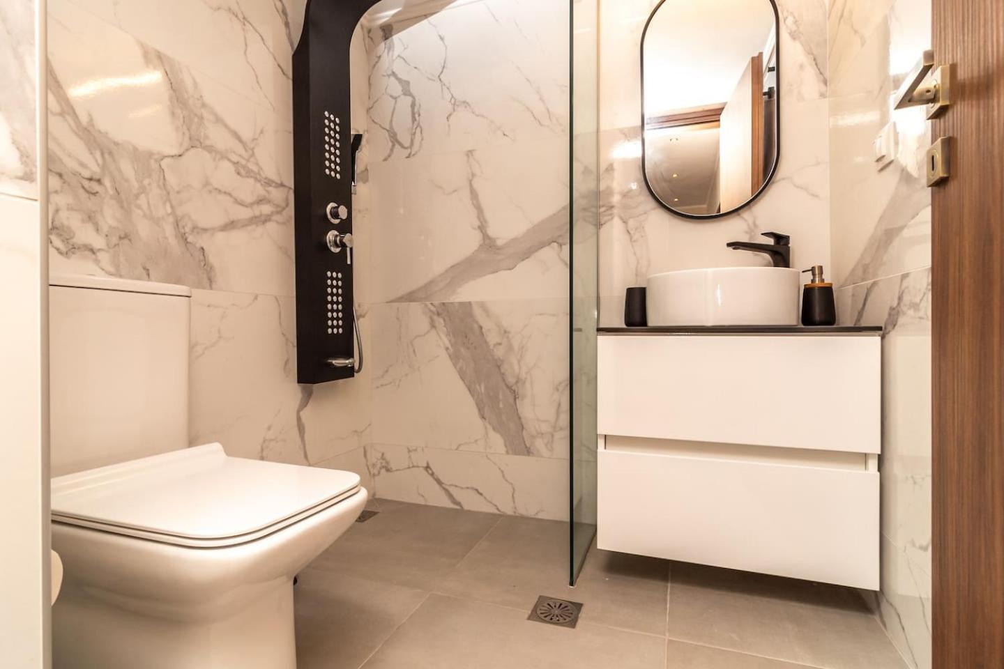 Theros Apartment photo 5