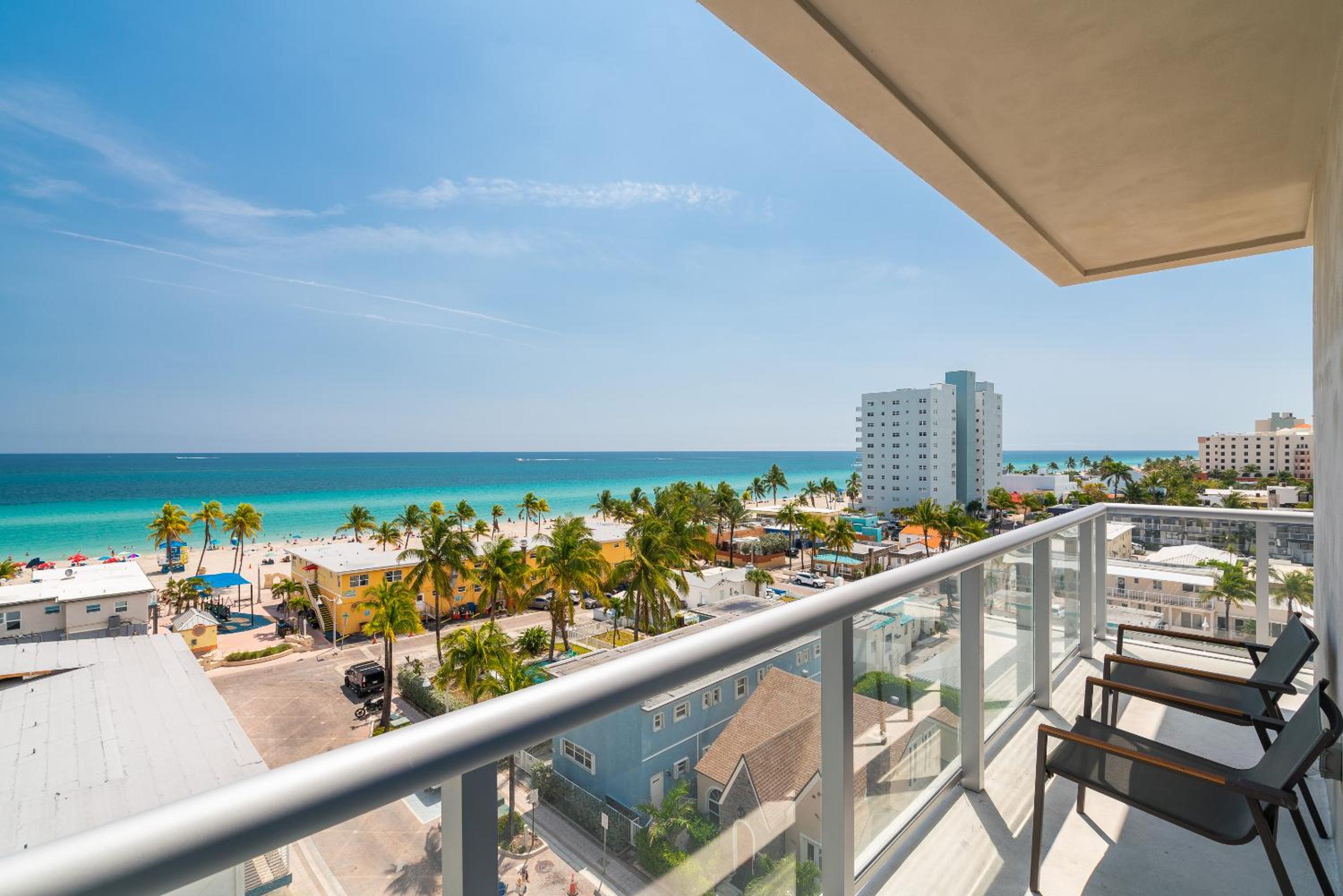 Costa Hollywood Beach Resort - An All Suite Hotel