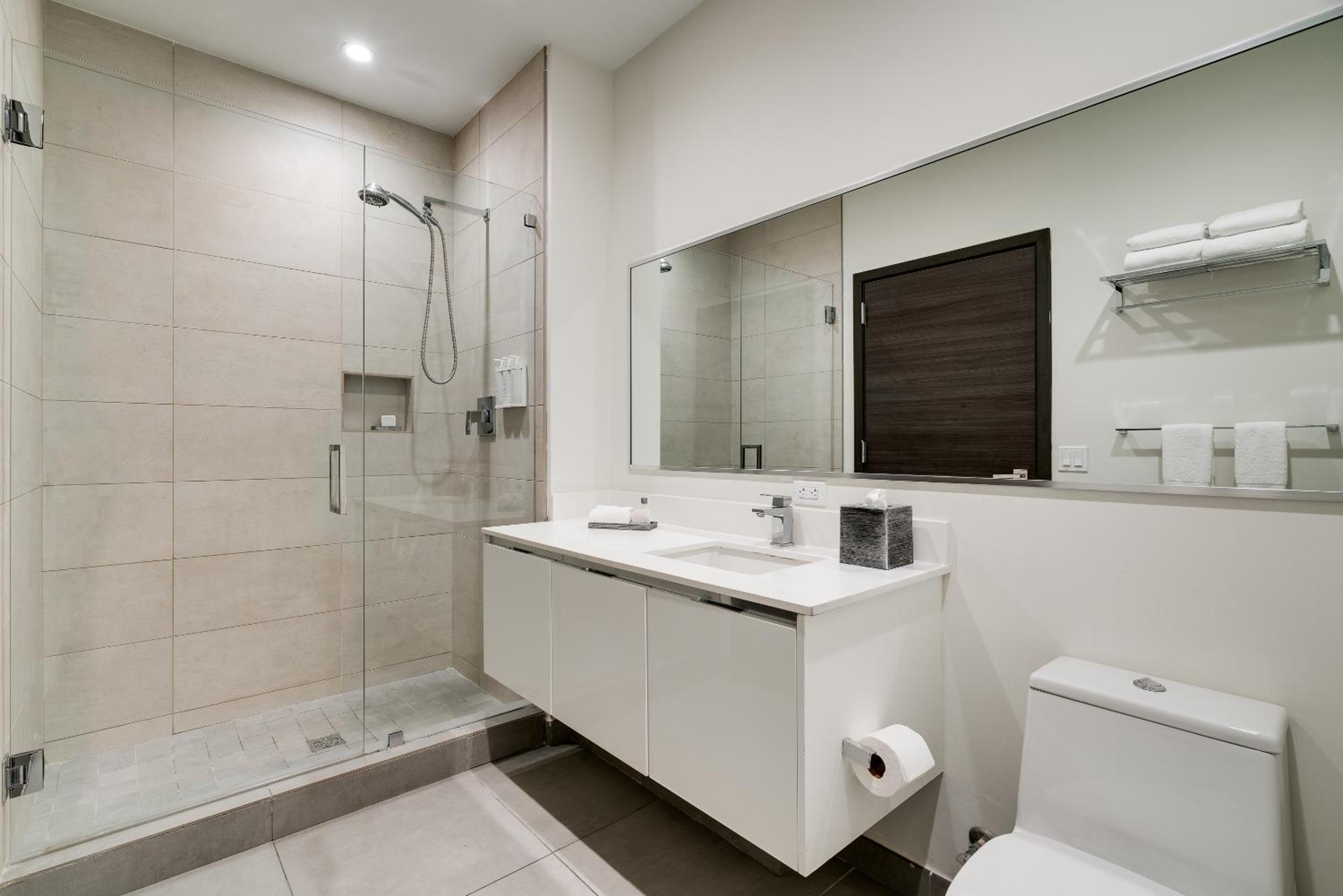 Costa Hollywood Beach Resort - An All Suite Hotel