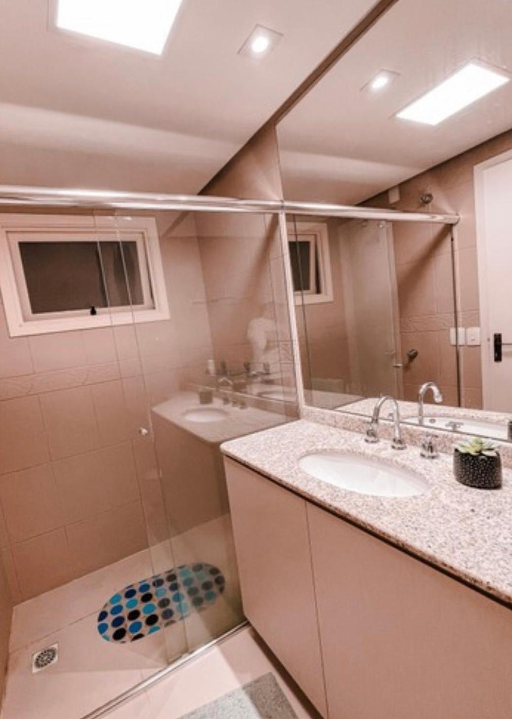 Apartamento decorado e aconchegante