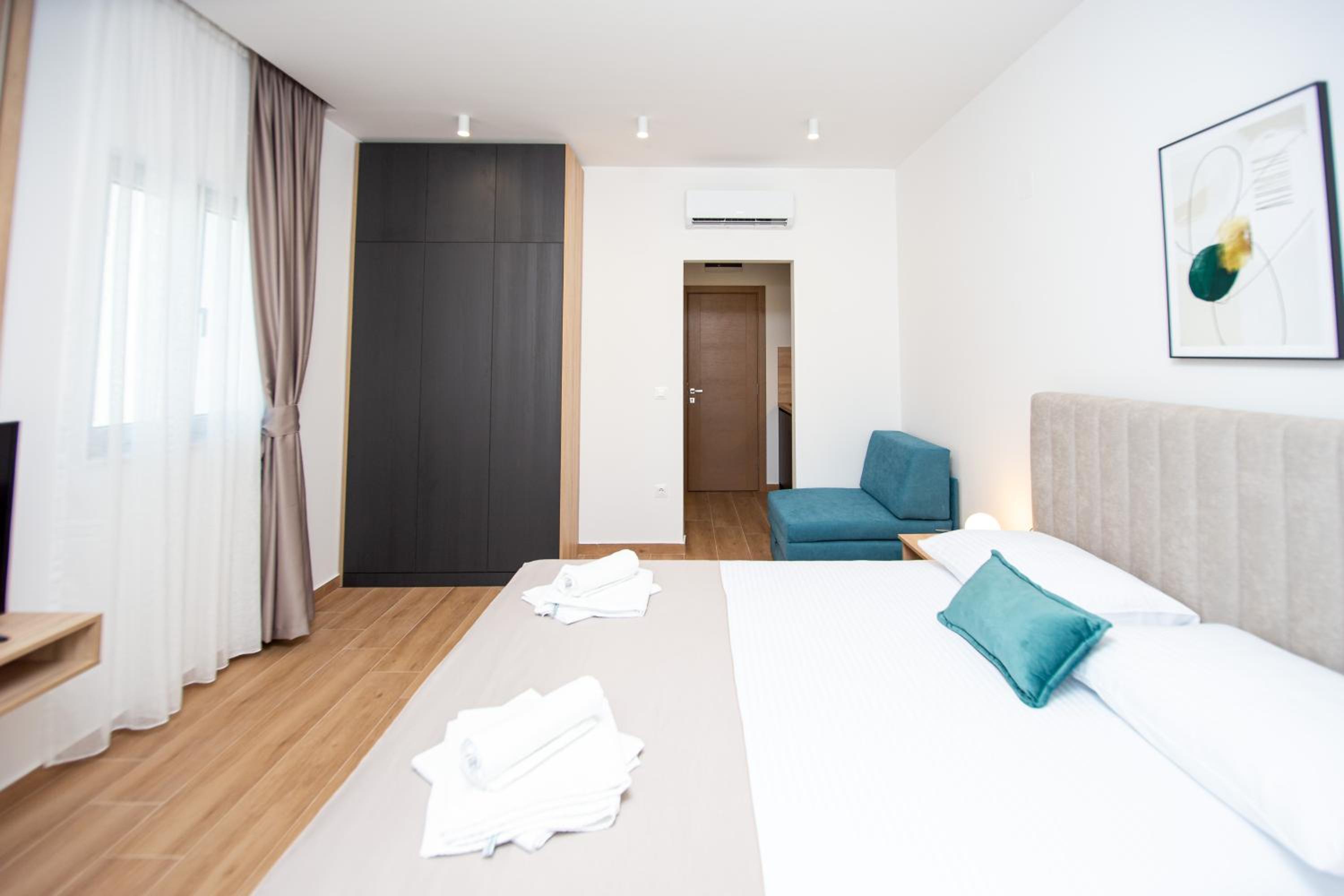 Apartments Sirena - Modern stay with free parking