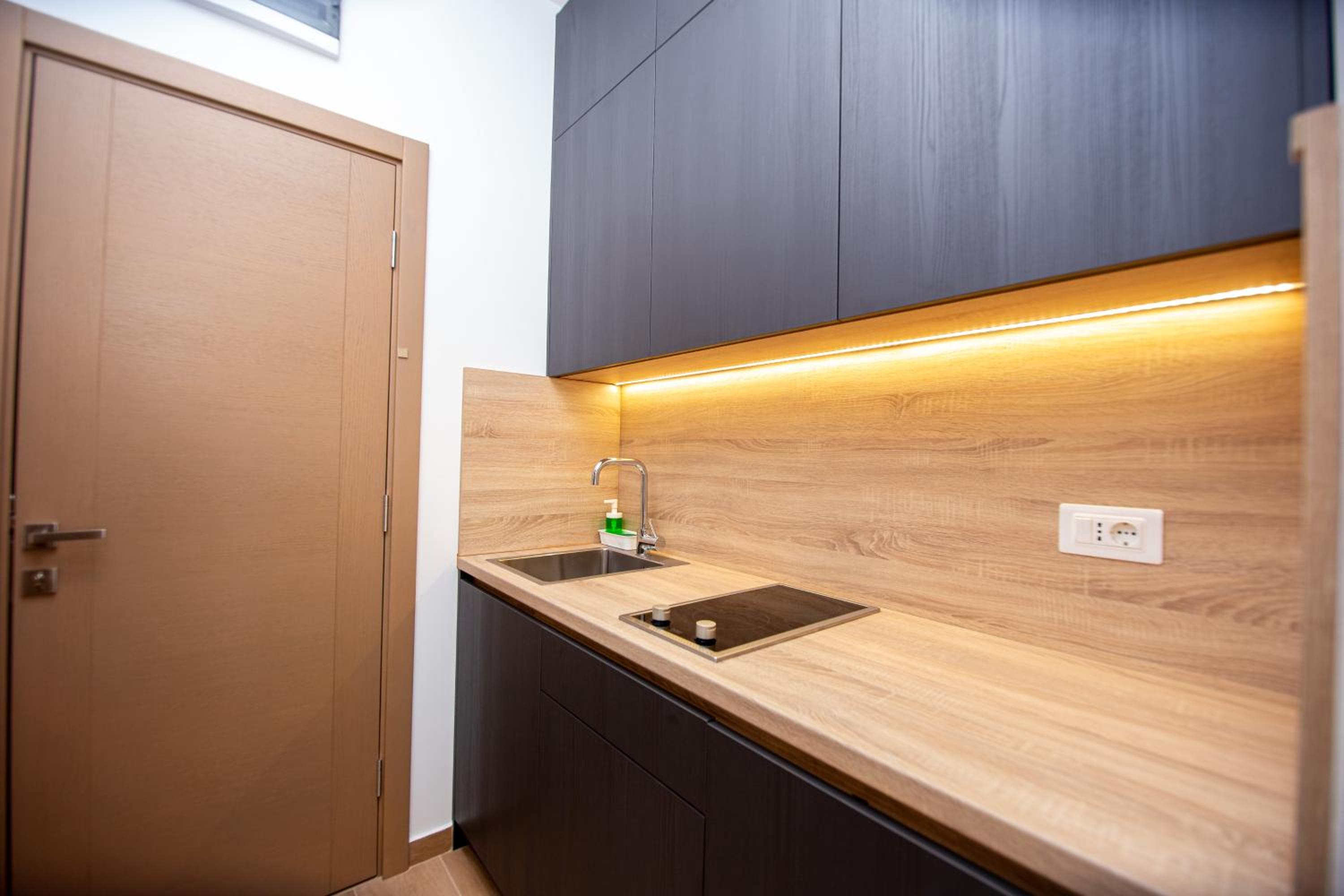 Apartments Sirena - Modern stay with free parking