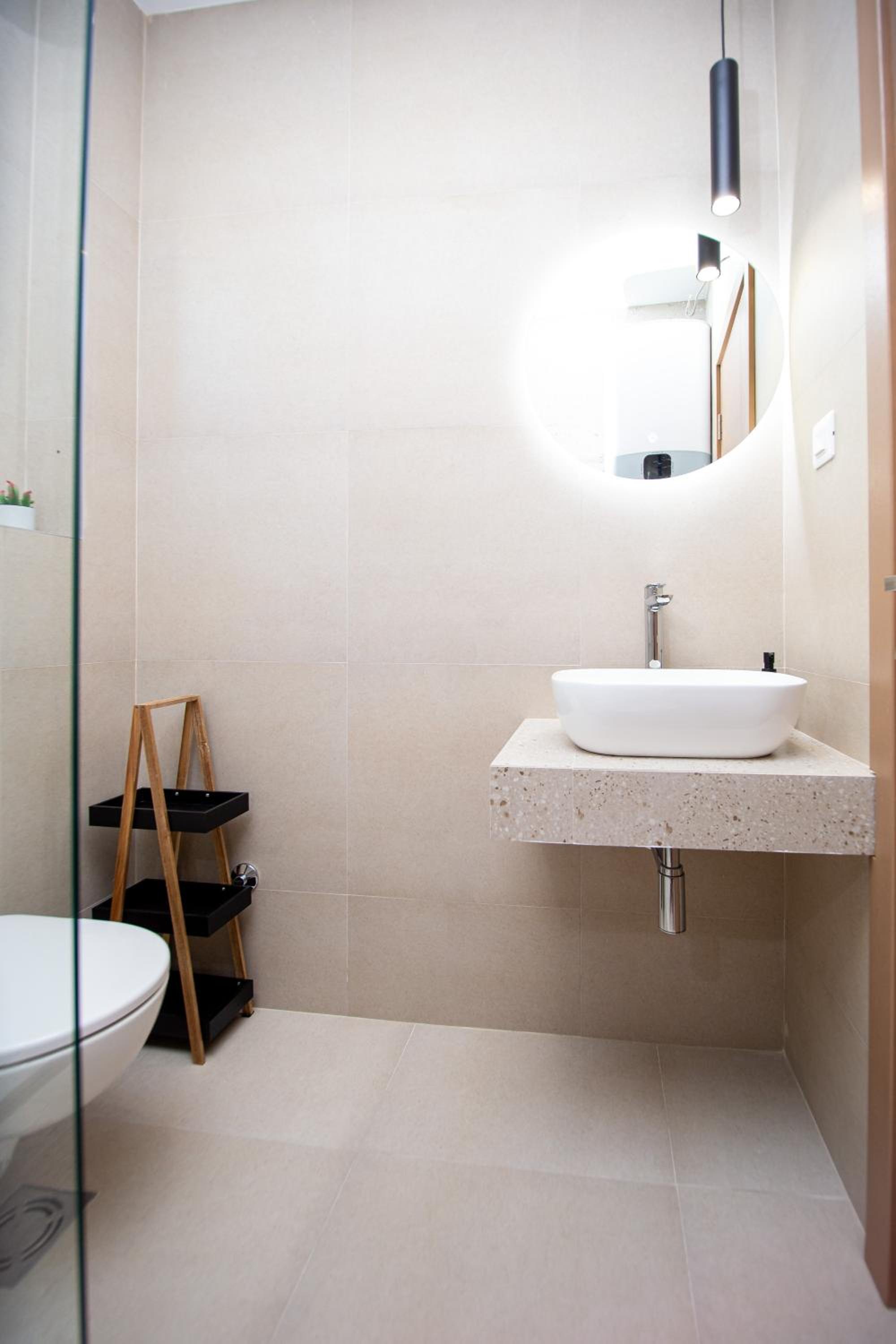 Apartments Sirena - Modern stay with free parking