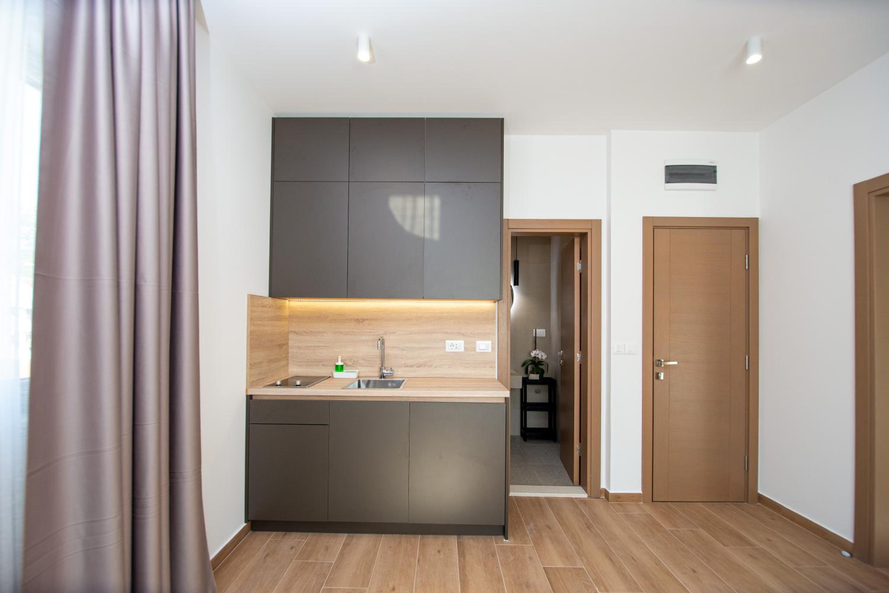 Apartments Sirena - Modern stay with free parking