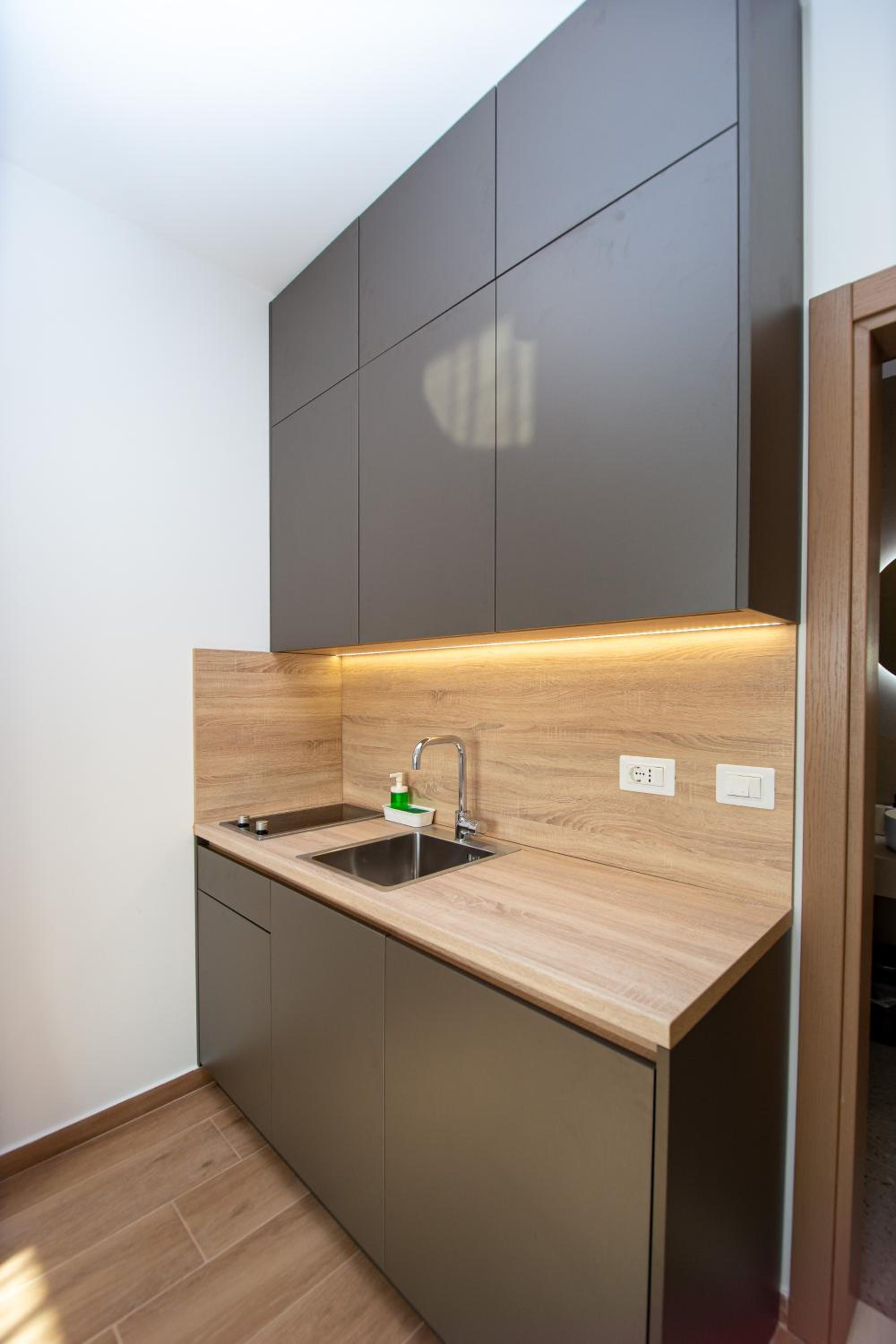 Apartments Sirena - Modern stay with free parking
