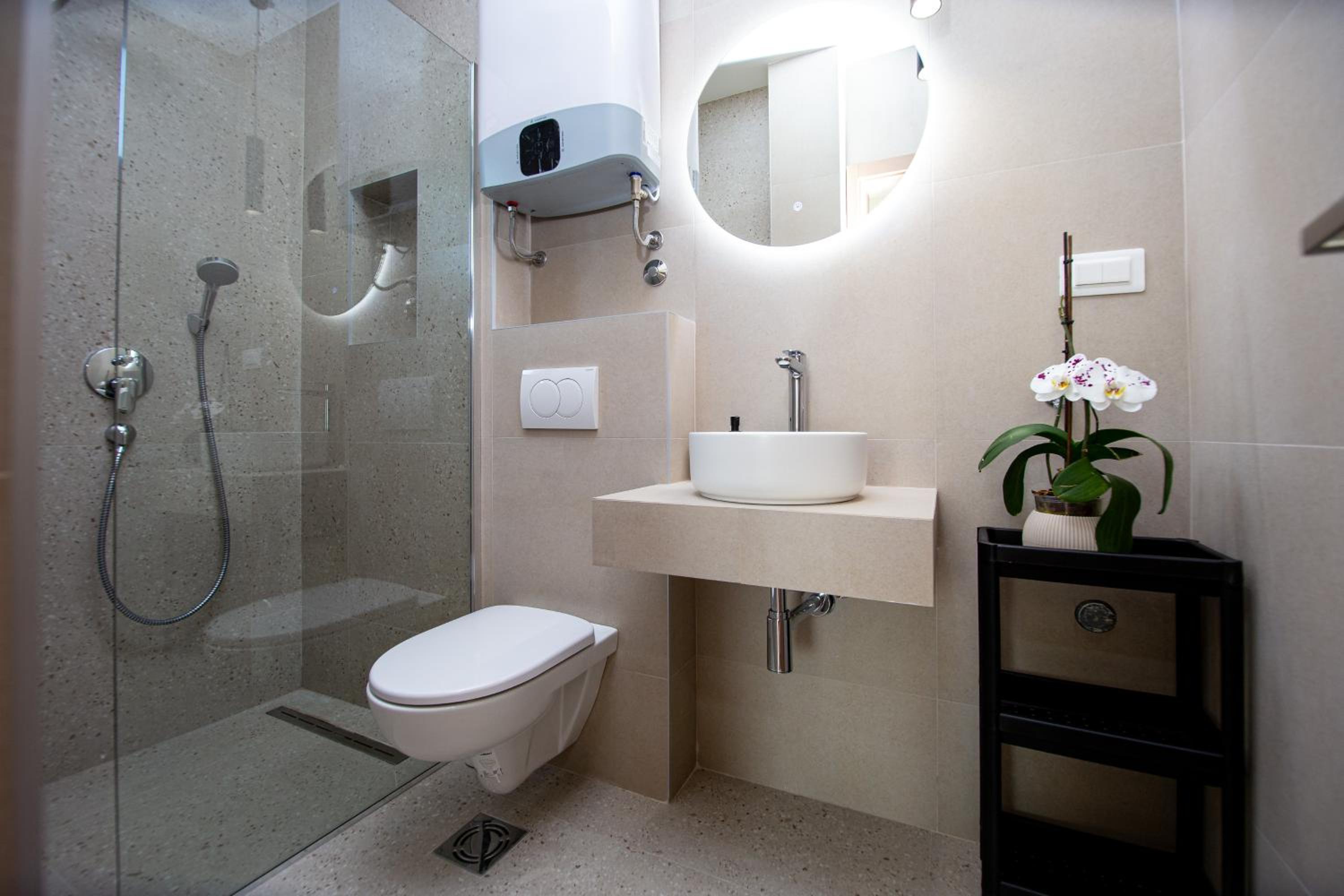 Apartments Sirena - Modern stay with free parking