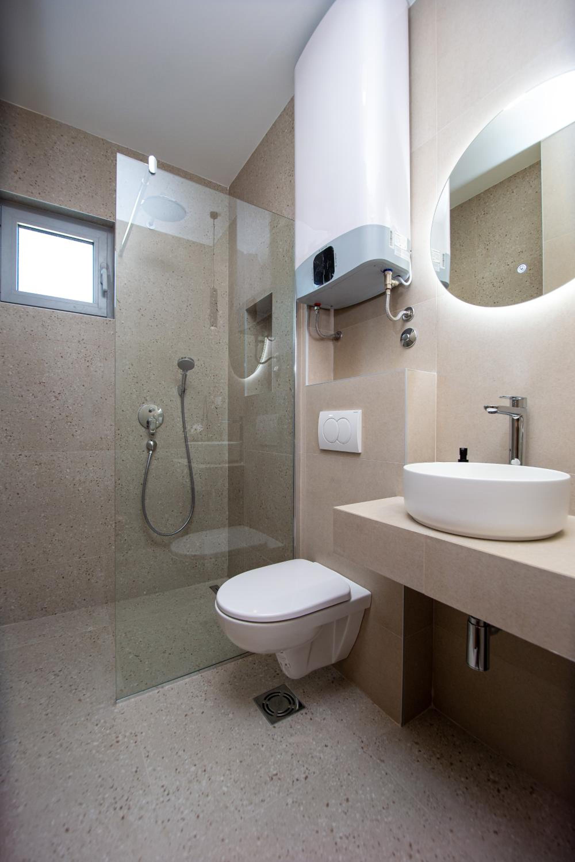 Apartments Sirena - Modern stay with free parking