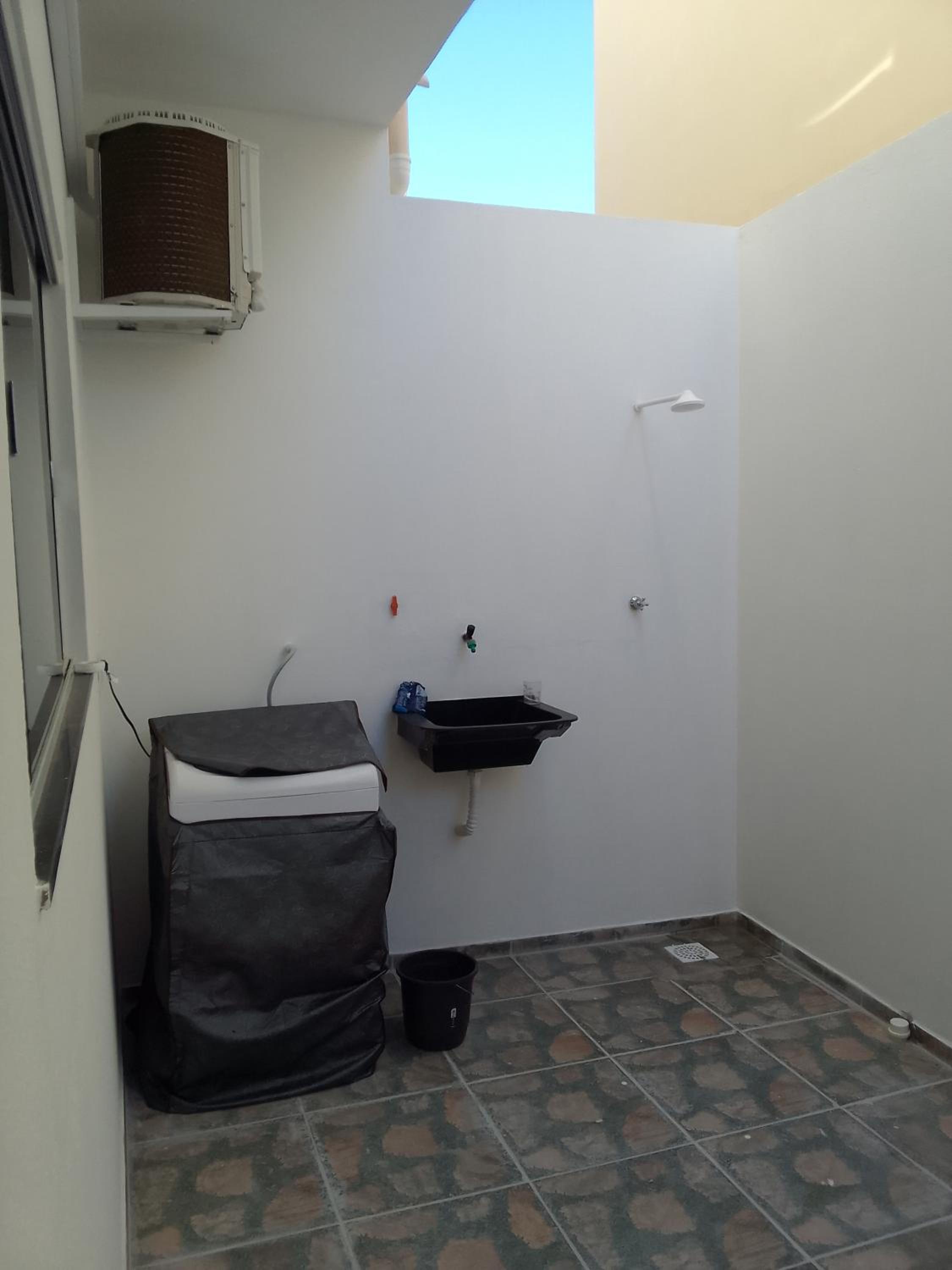 Casa do Bruno - Apartamento terreo - 1 - Terra - Quarto e sala com cozinha americana na praia do preá-CE
