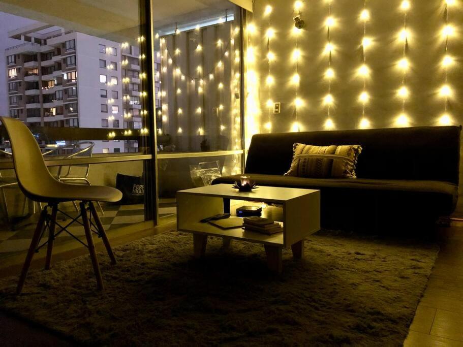 Departamento muy central, a pasos de playa, bares y terminal