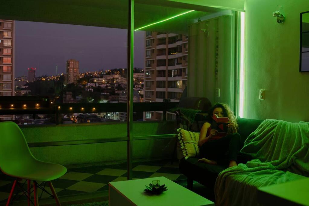 Departamento muy central, a pasos de playa, bares y terminal