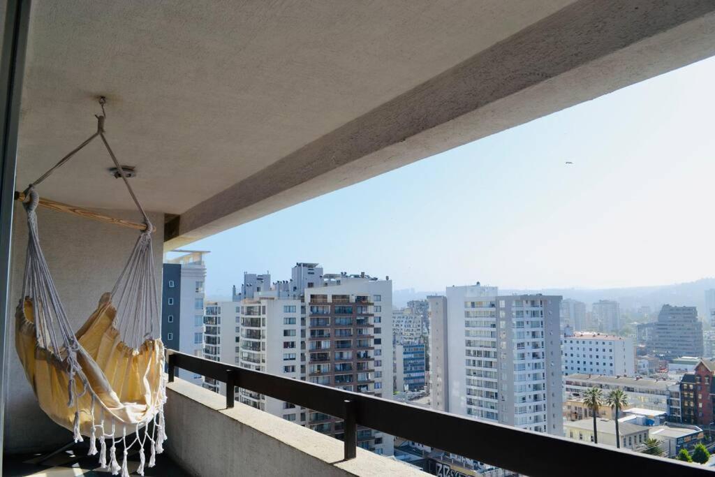 Departamento muy central, a pasos de playa, bares y terminal