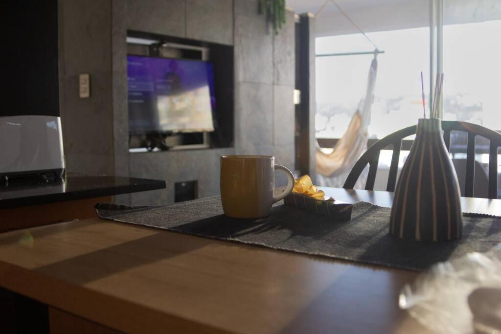 Departamento muy central, a pasos de playa, bares y terminal