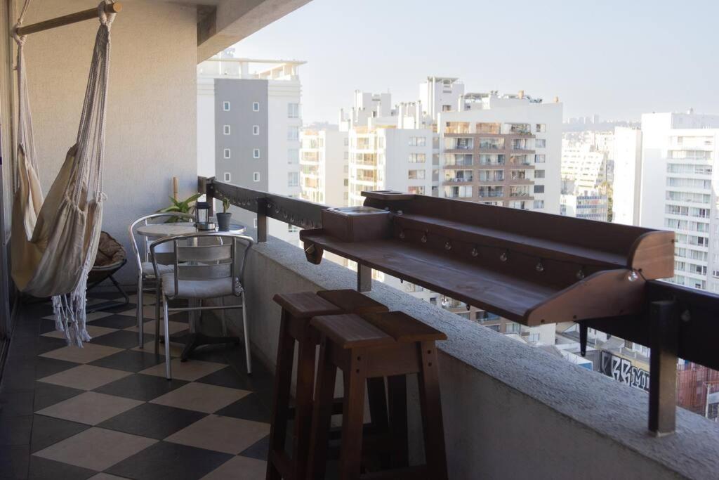 Departamento muy central, a pasos de playa, bares y terminal