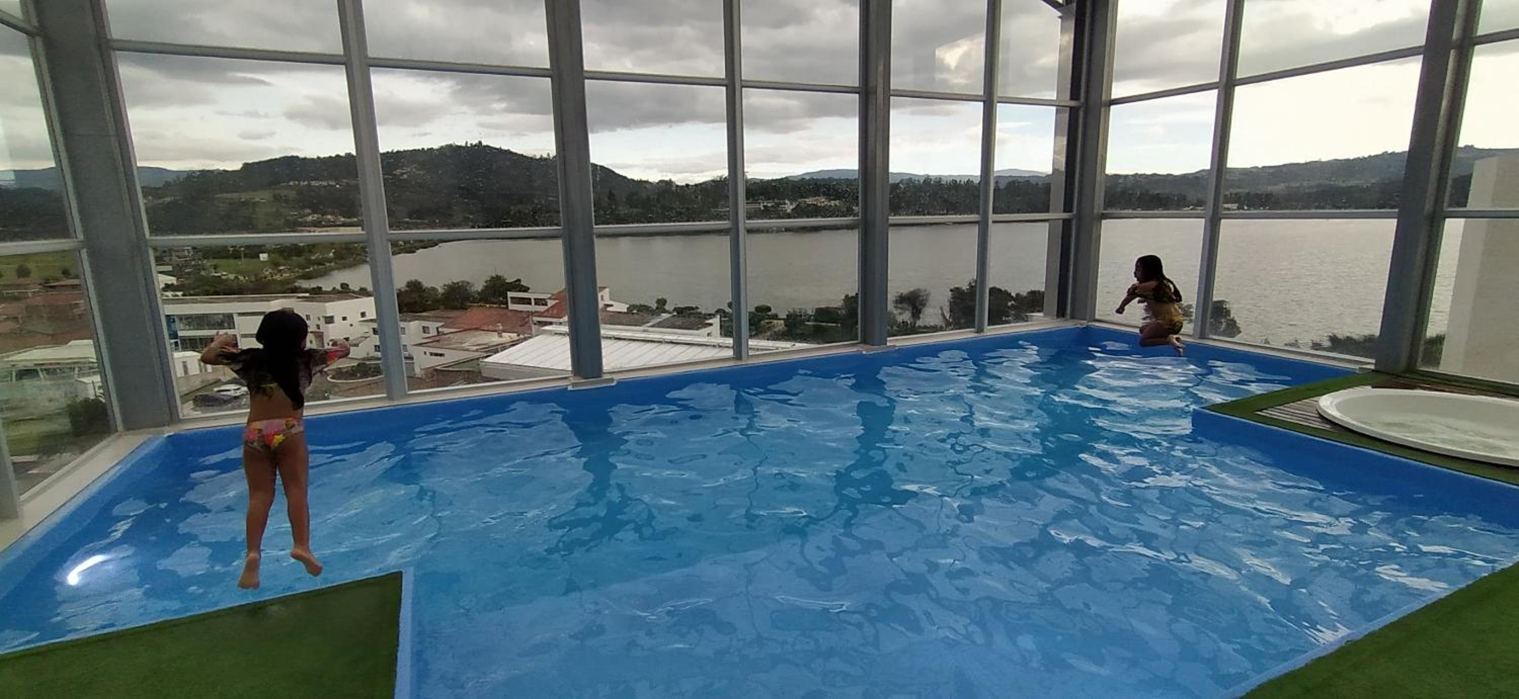 Apartamento lujoso junto al lago