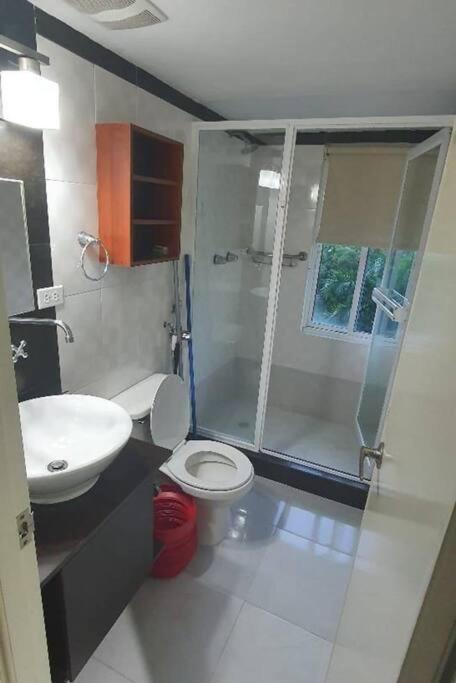 R.1110 Hermoso estudio ejecutivo, área turística. view 3