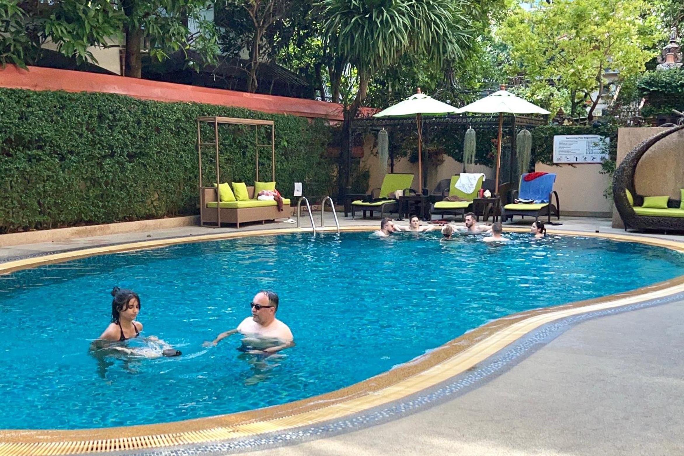 At Chiang Mai Hotel