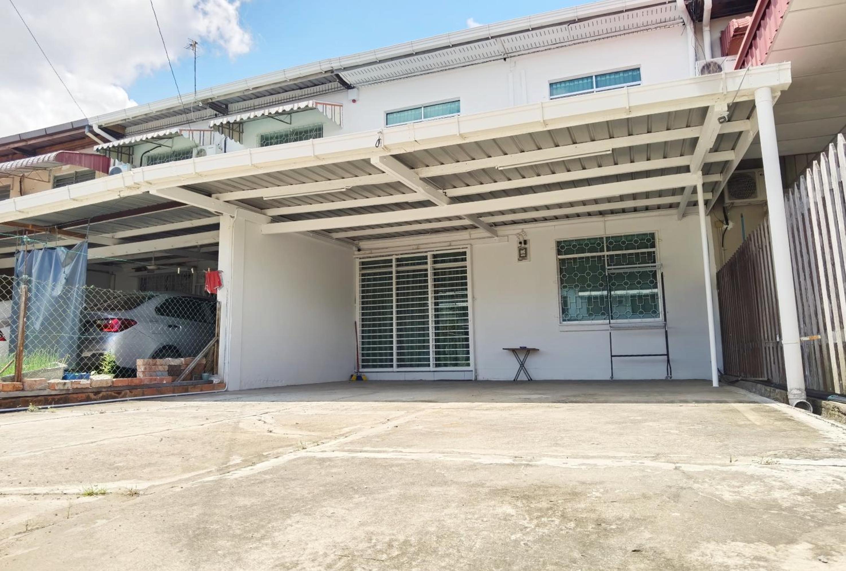 3 mins to Garden City & Kubota Jln Apas Homestay
