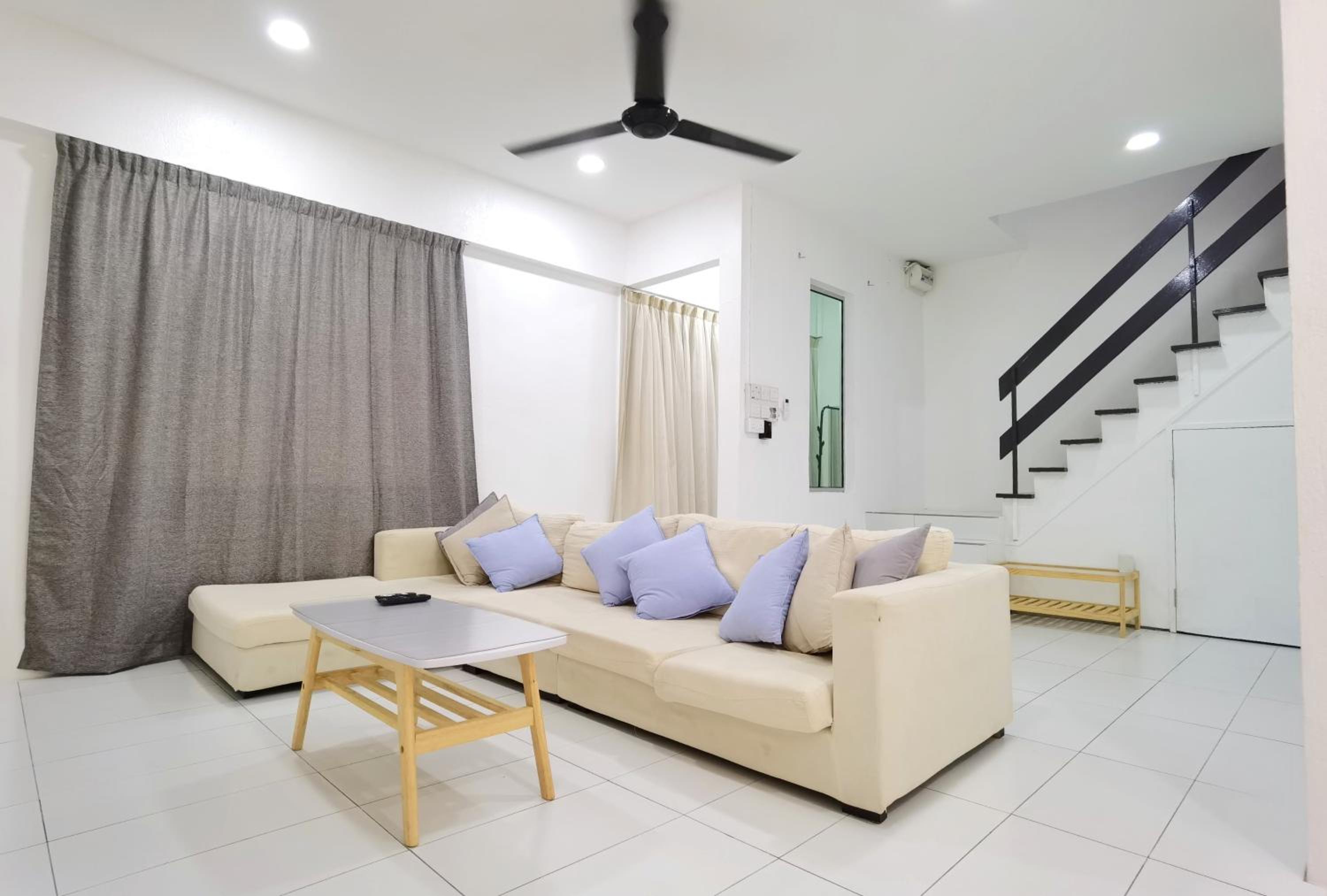 3 mins to Garden City & Kubota Jln Apas Homestay photo 2