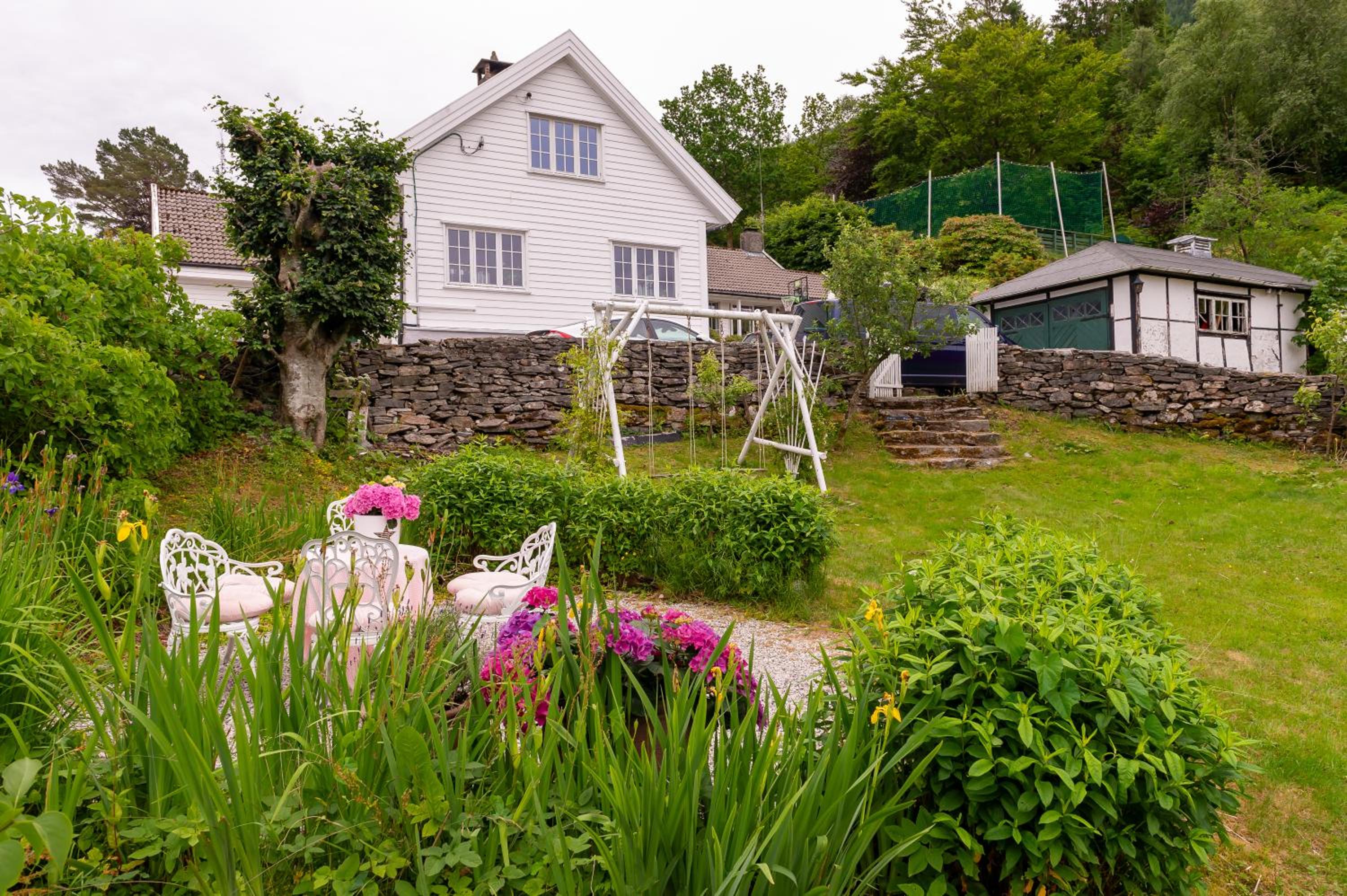 Vakker leilighet - stor parkeringsplass 10min fra Bergen view 3