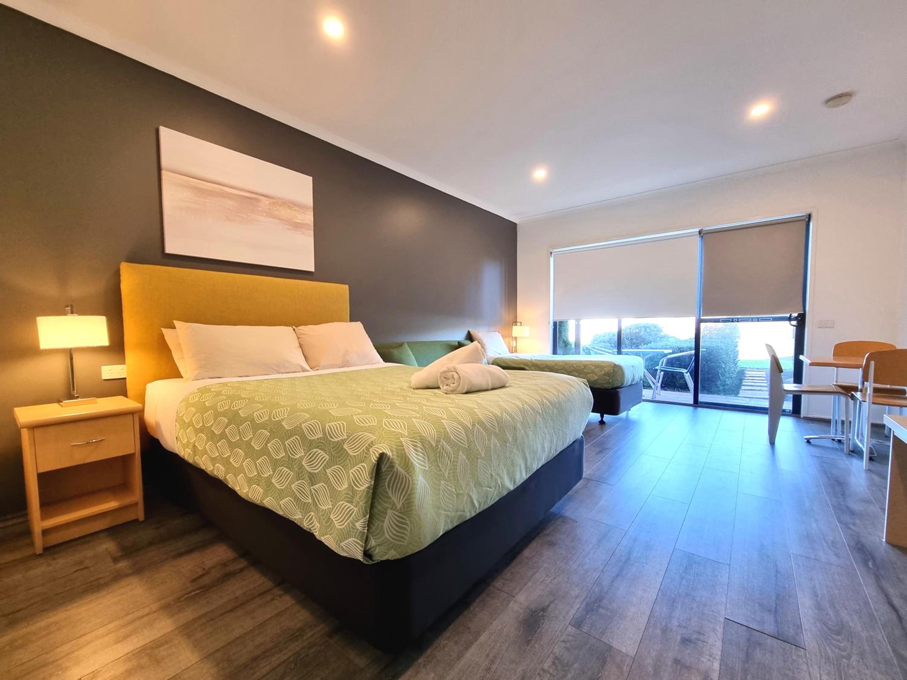 Seaview Motel & Apartments