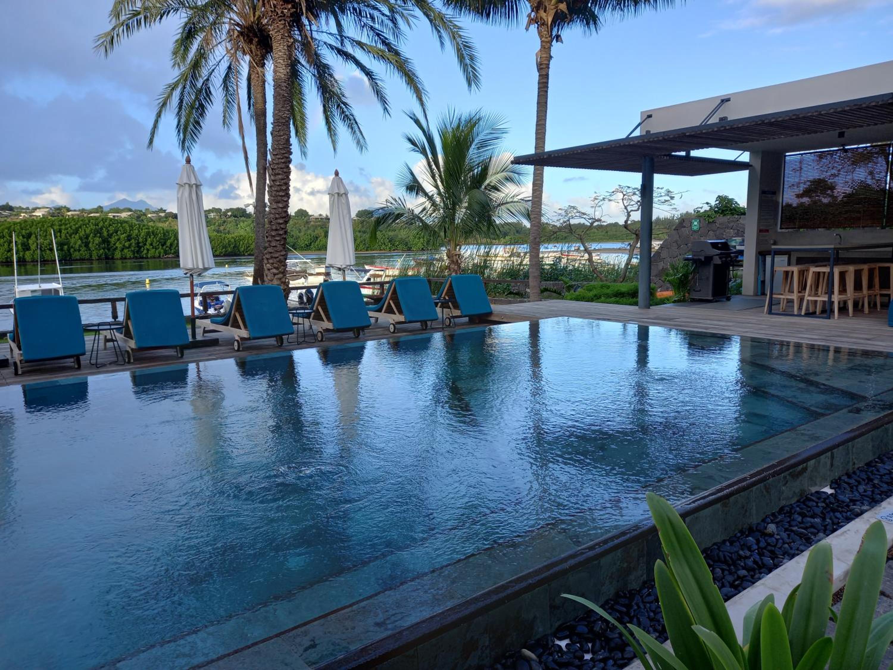 Hotel Studio The Waterclub - Image 1