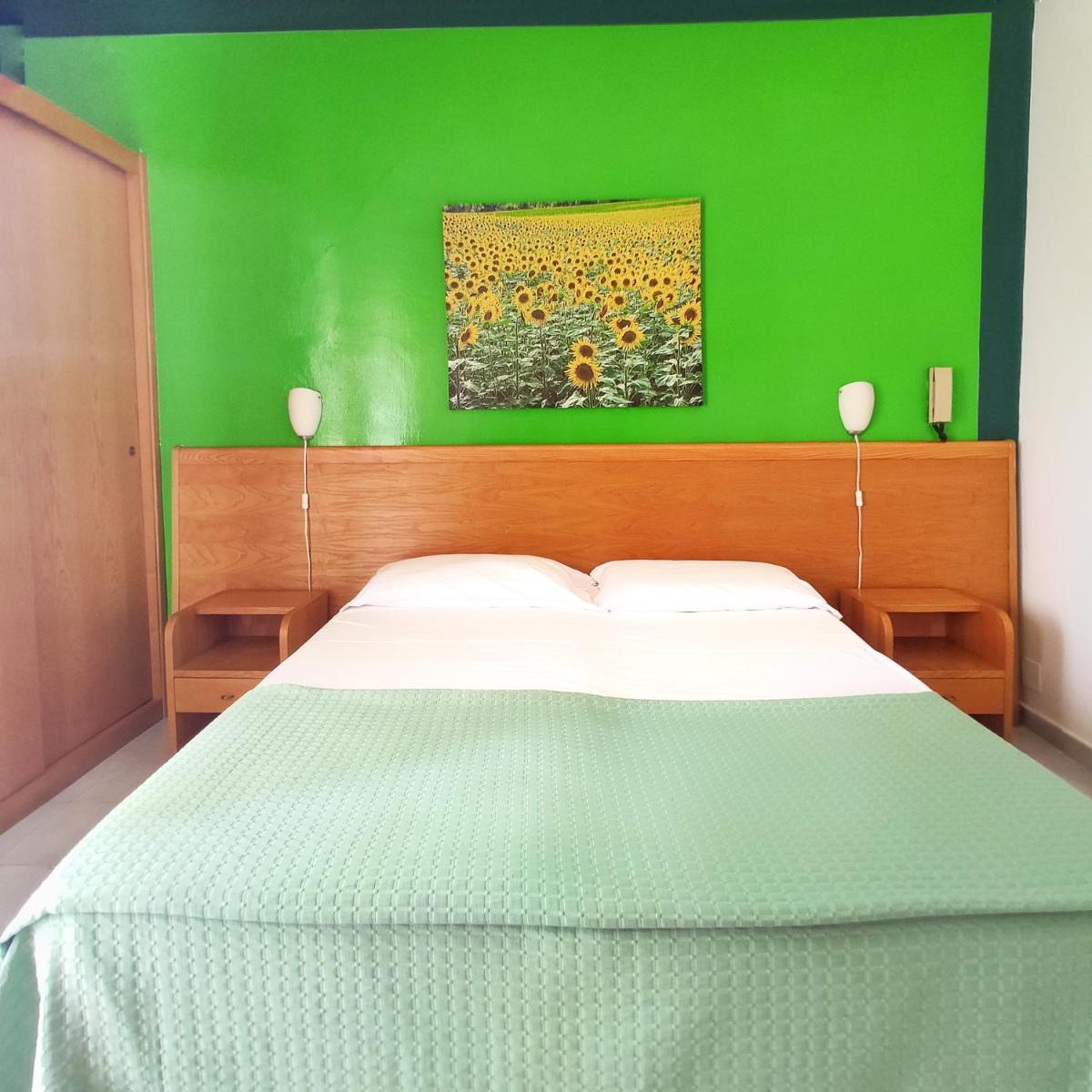 Piccolo Hotel